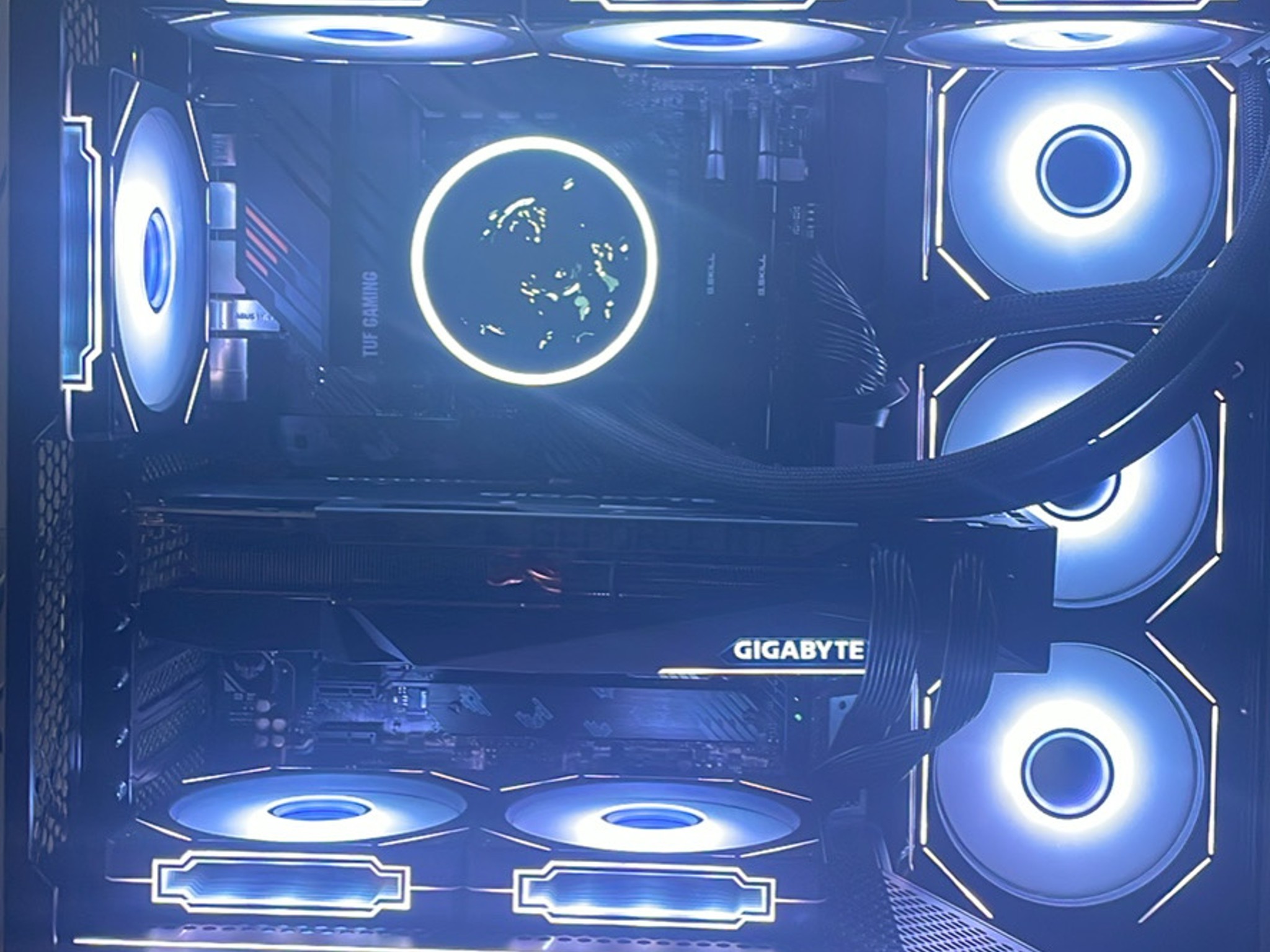 Ryzen 5600x  RTX 3080 32 Gbs DDR4 1TB intel Nvme Drive