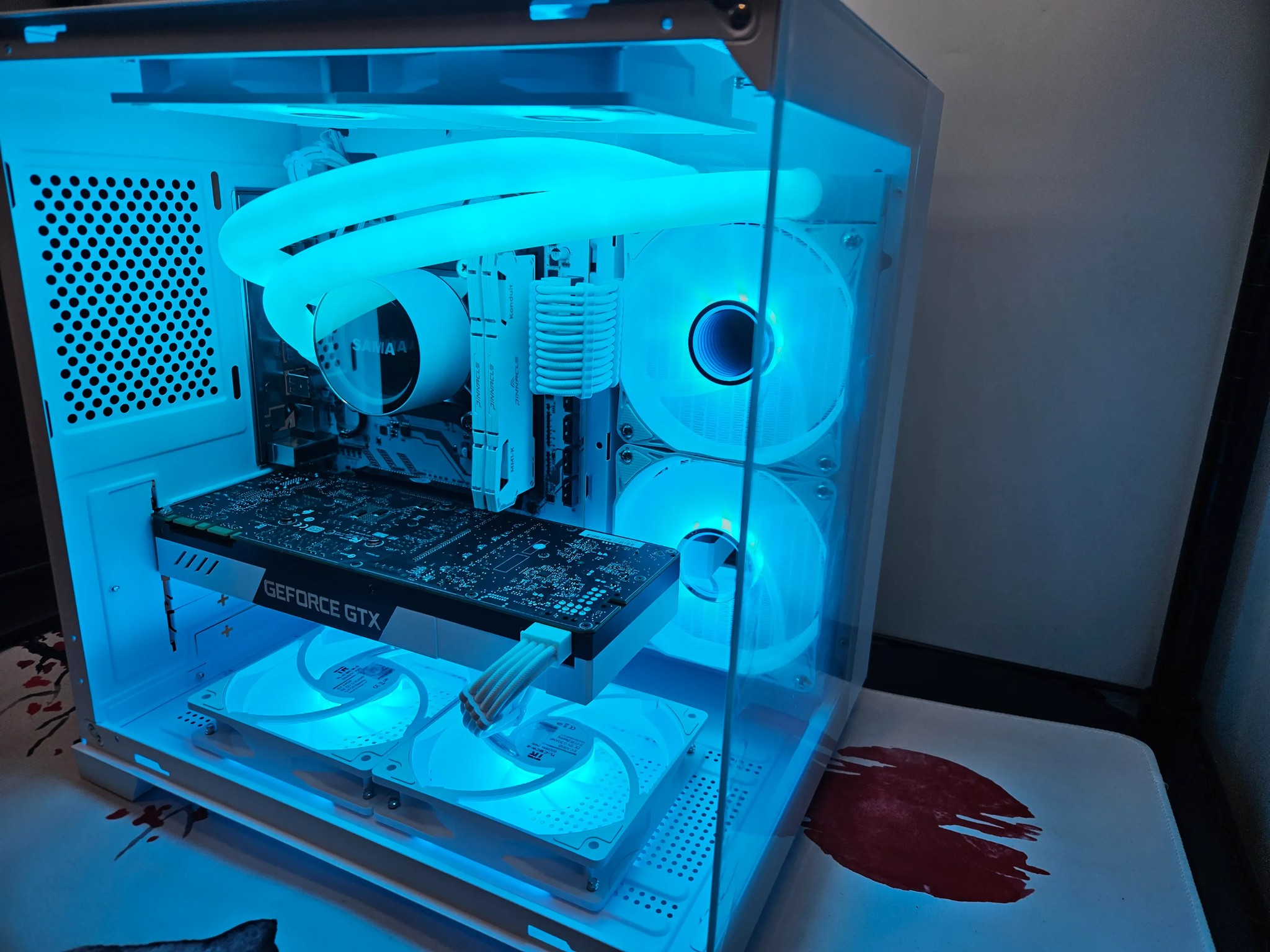 Liquid Cooled Arctic Rig  Ryzen 5 / 32GB DDR4 / 1TB SSD / GTX 1070 TI