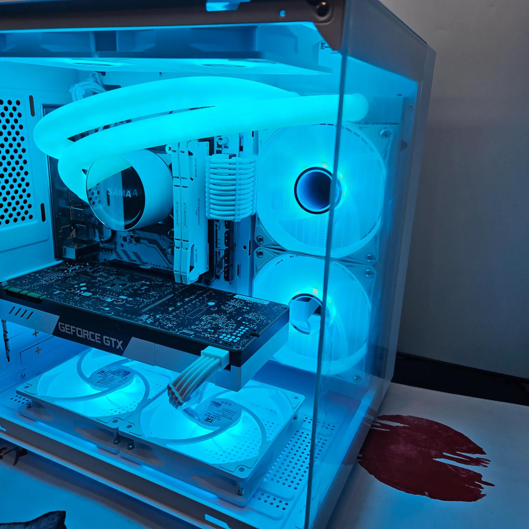 Liquid Cooled Arctic Rig  Ryzen 5 / 32GB DDR4 / 1TB SSD / GTX 1070 TI