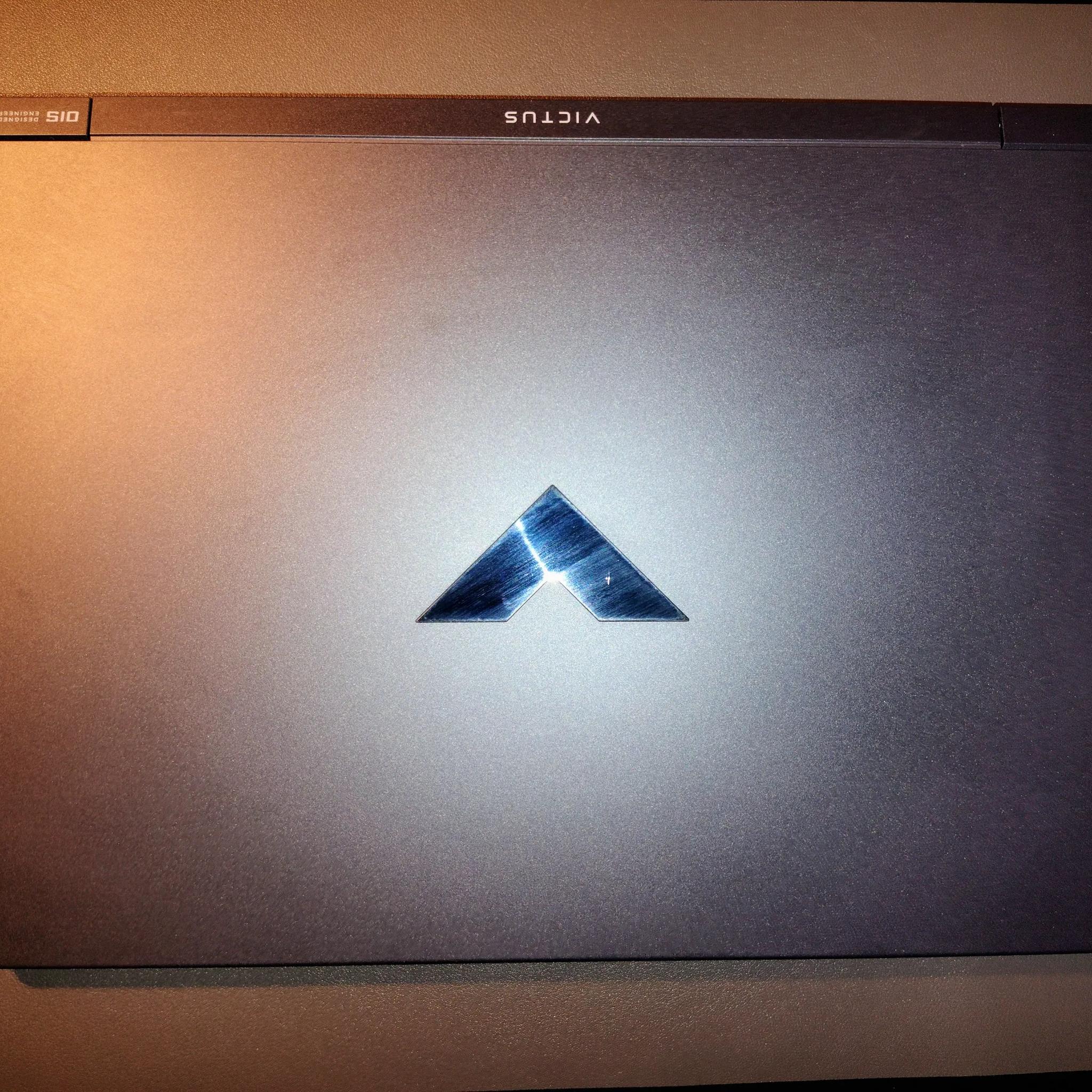 RTX 4060 | RYZEN 7 8845HS | 16GB DDR5 | 1TB | Logitech G305