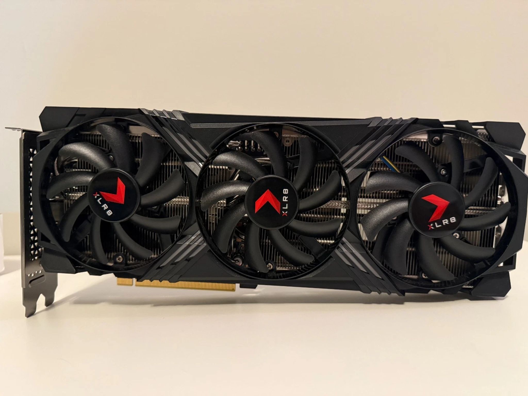 PNY XLR8 Gaming VERTO EPIC-X RGB GeForce RTX 4070