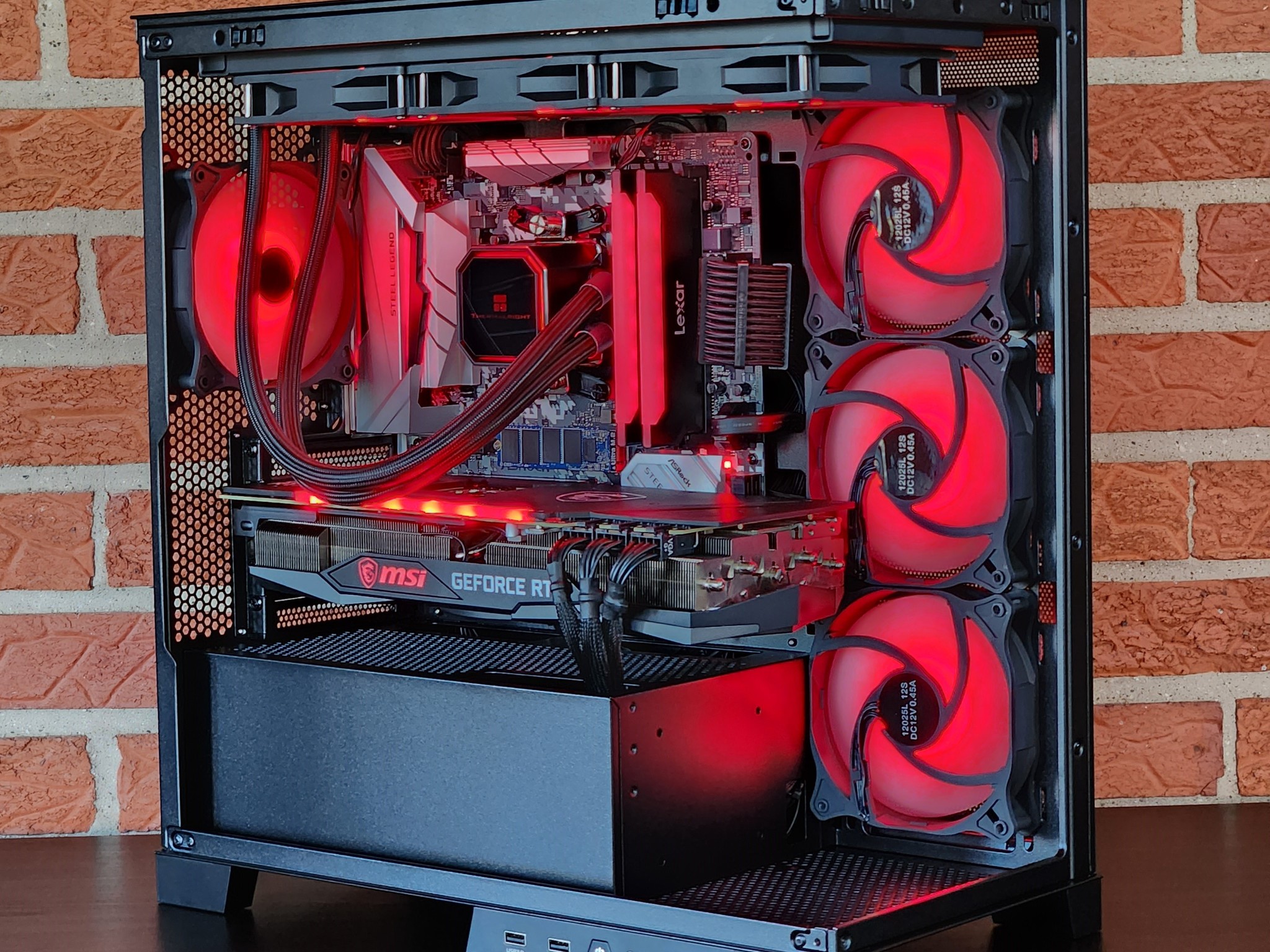 RTX 3080 // RYZEN 7 5700X // 360MM AIO // 16GB RAM // 1TB SSD