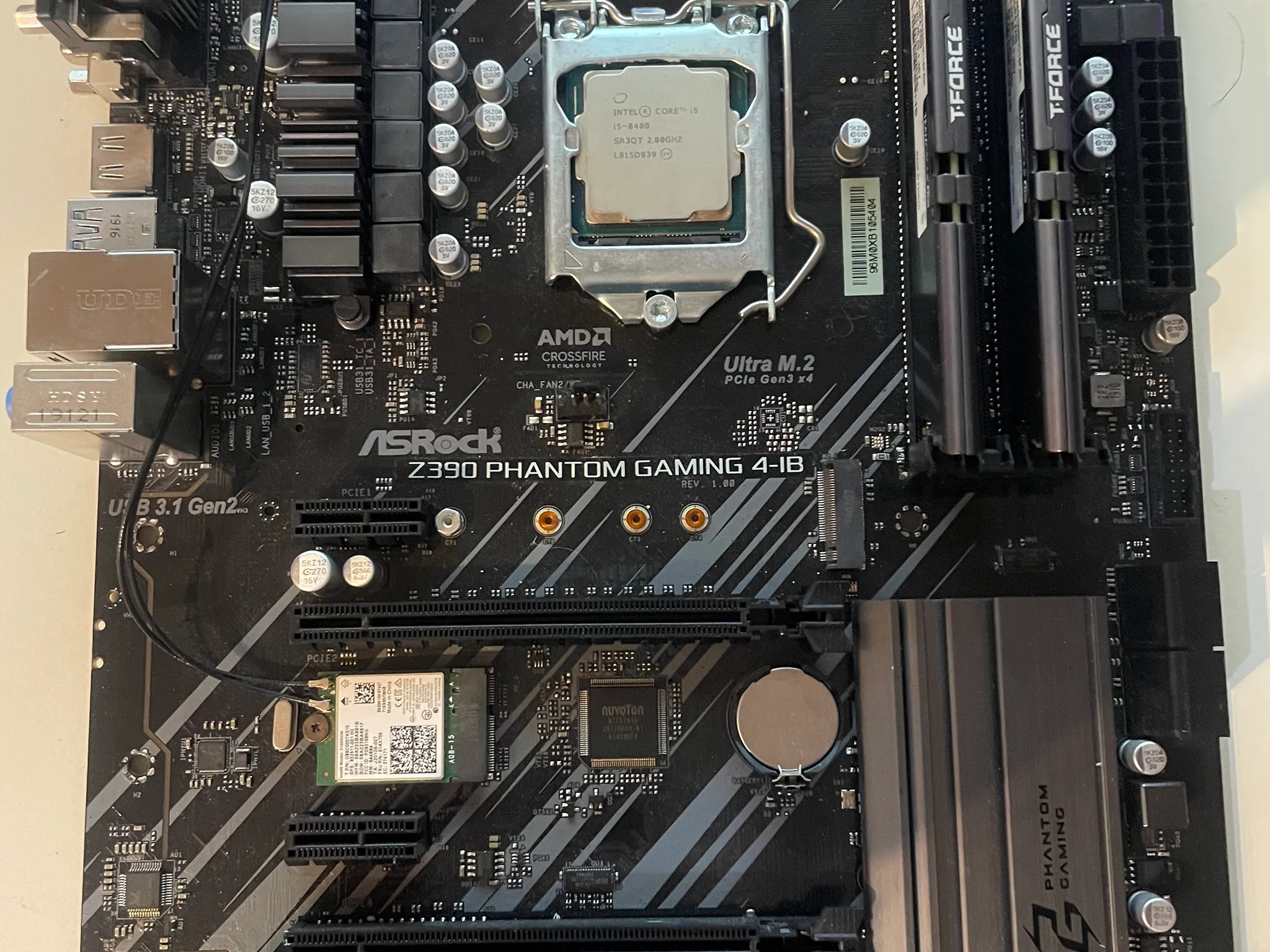 ASROCK Z390 PHANTOM GAMING/I5 8400/16gb ddr4