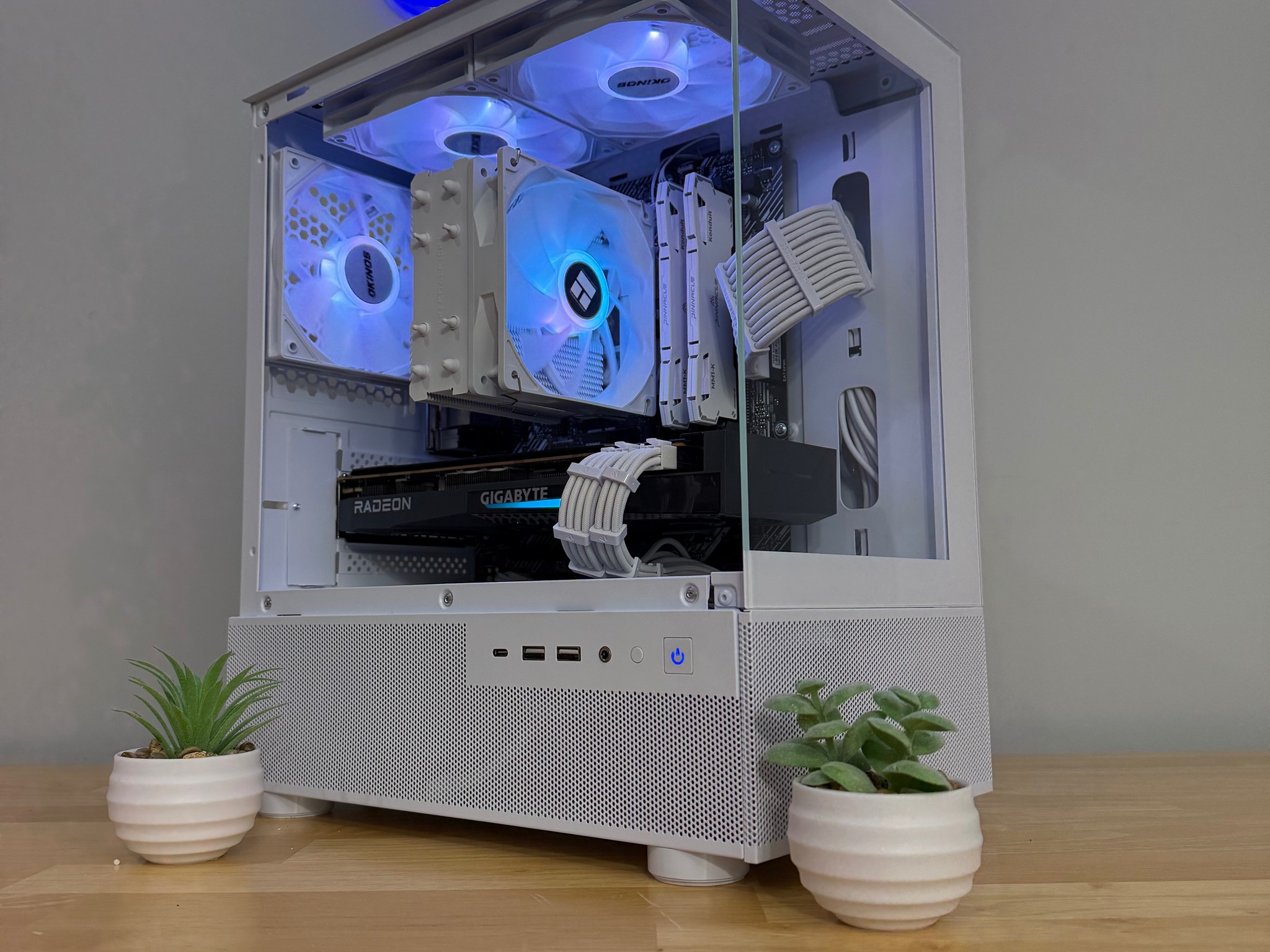 🧊ICE🧊-Mid Range Gaming PC-Ryzen 5 3600X-RX 6700 xt-1TB SSD-16GB Ram