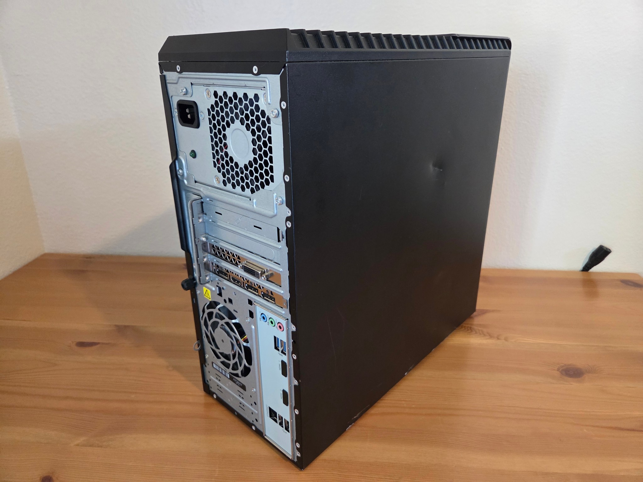 Budget Gaming Done Right! #10 | i7 7700, GTX 1070, 16GB Ram | Windows 11