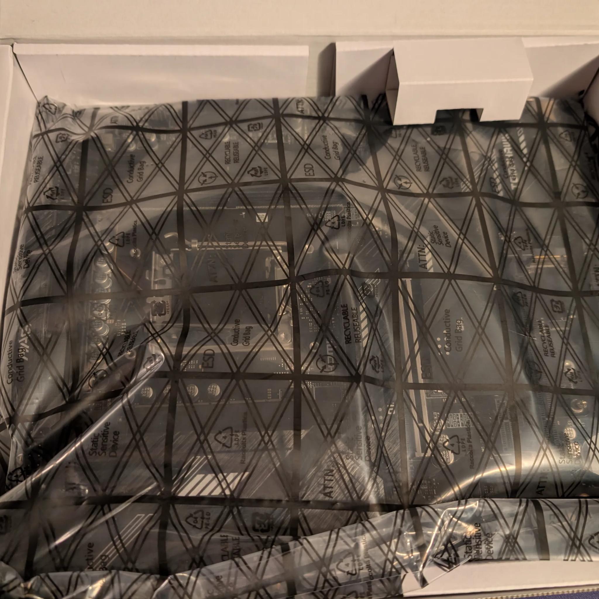 AM5 Motherboard and RAM Bundle