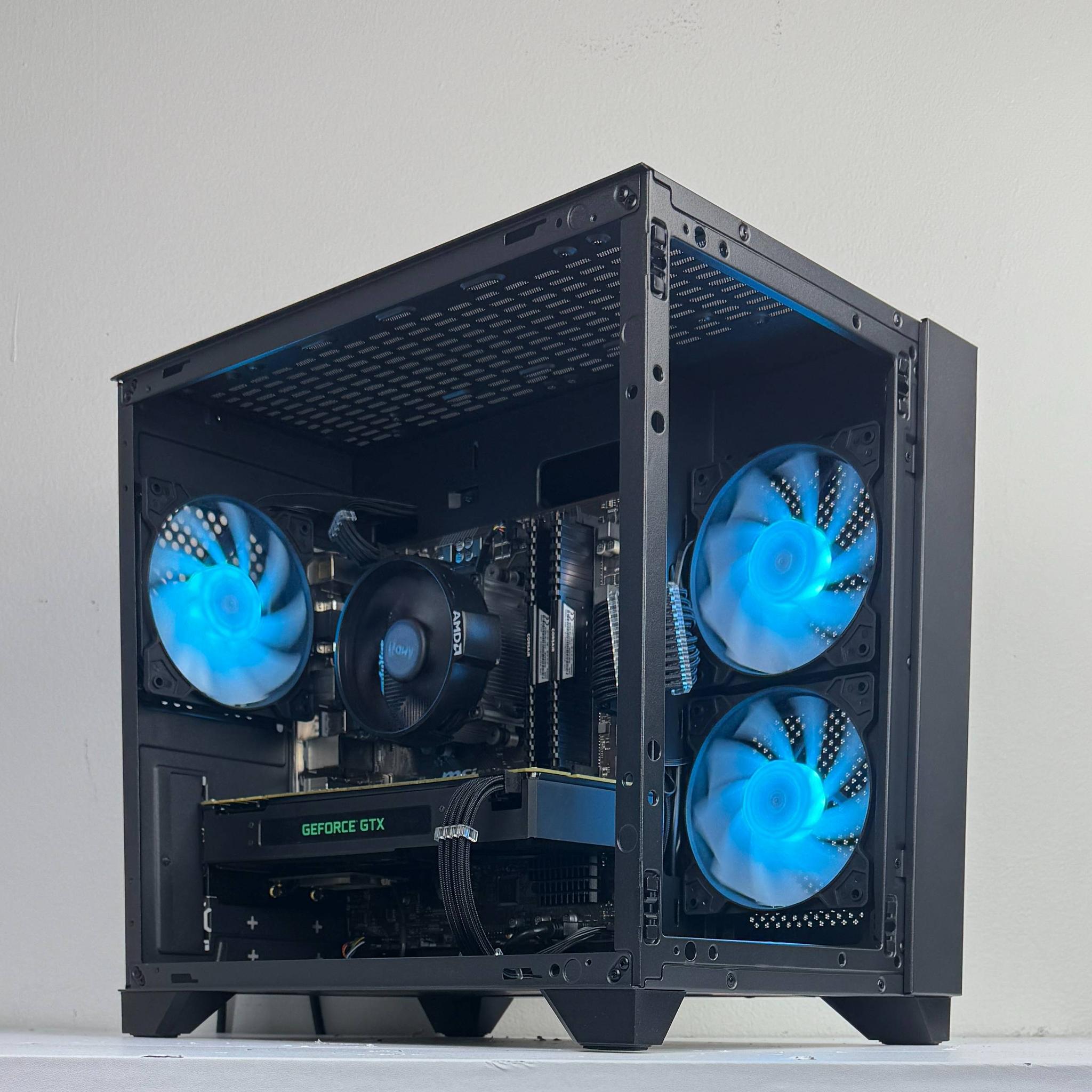 🐍Viper🐍 | 1080p Gaming PC | Ryzen 7 2700x | PNY GTX 1070 | 16GB DDR4 3200MHz