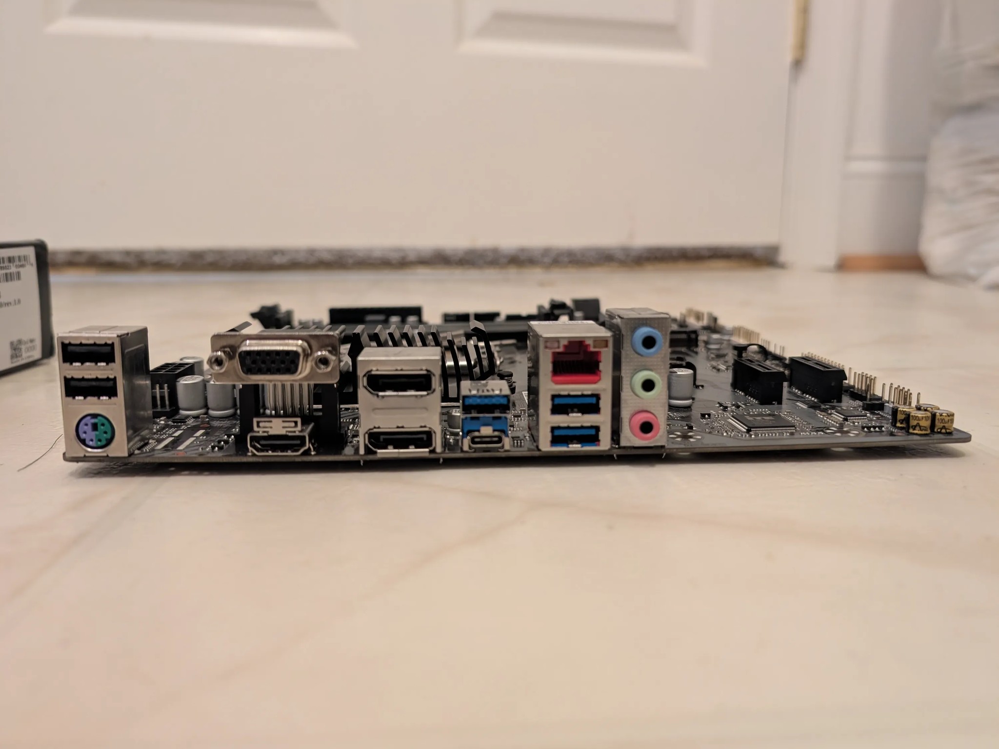 GIGABYTE B760M DS3H DDR4 (LGA 1700/ Intel/ B760/ M-ATX/ DDR4/ Dual M.2/ PCIe 4.0)