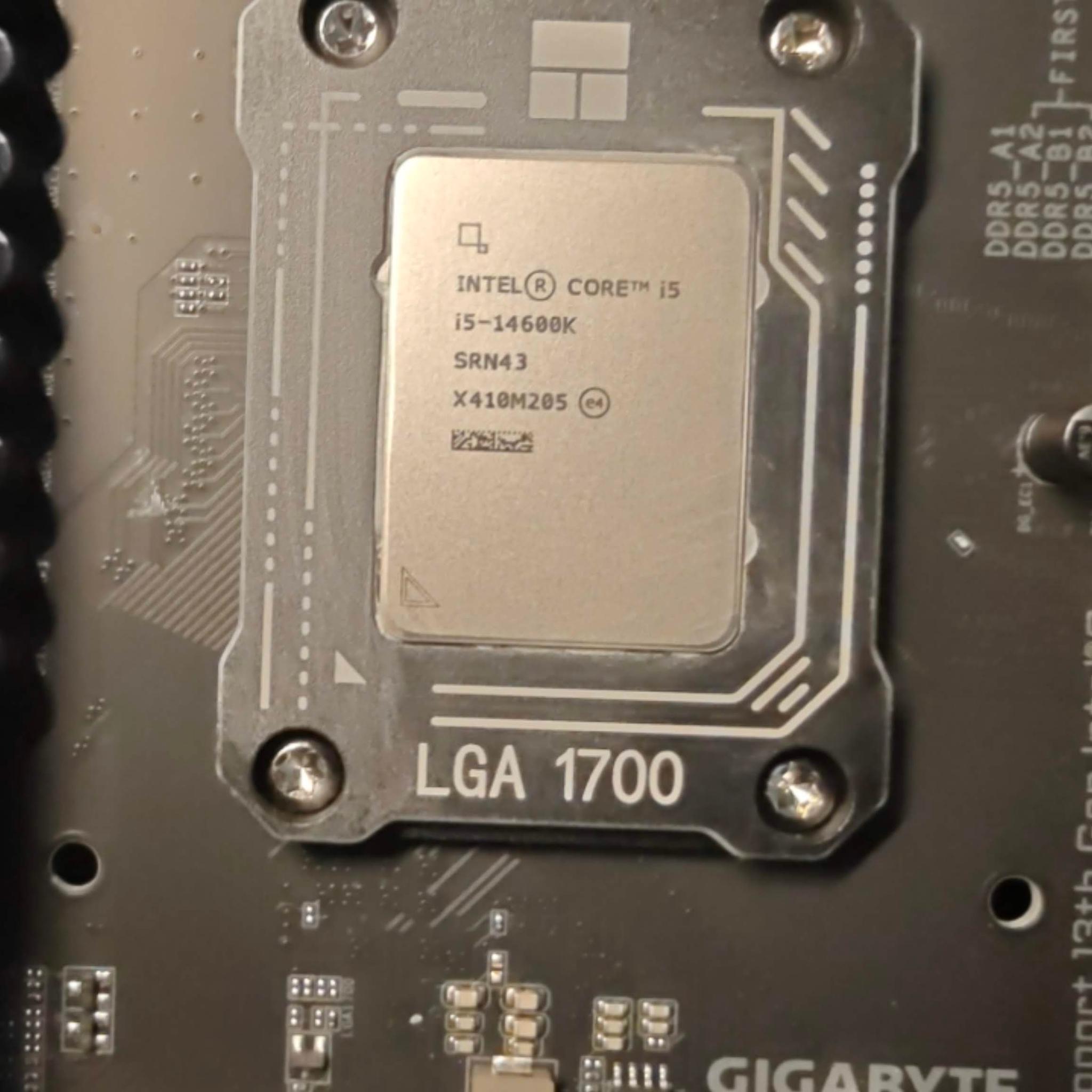 Gigabyte Z790 AORUS ELITE AX + i5‑14600K