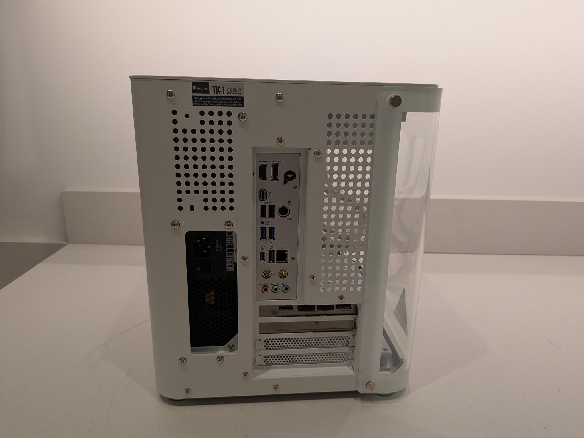 Bomb Devil Ice - RTX 5070, Intel Core Ultra 7 265K, 32 GB DDR5, 2 TB Gen 5 NVME, RGB, Liquid Cooled