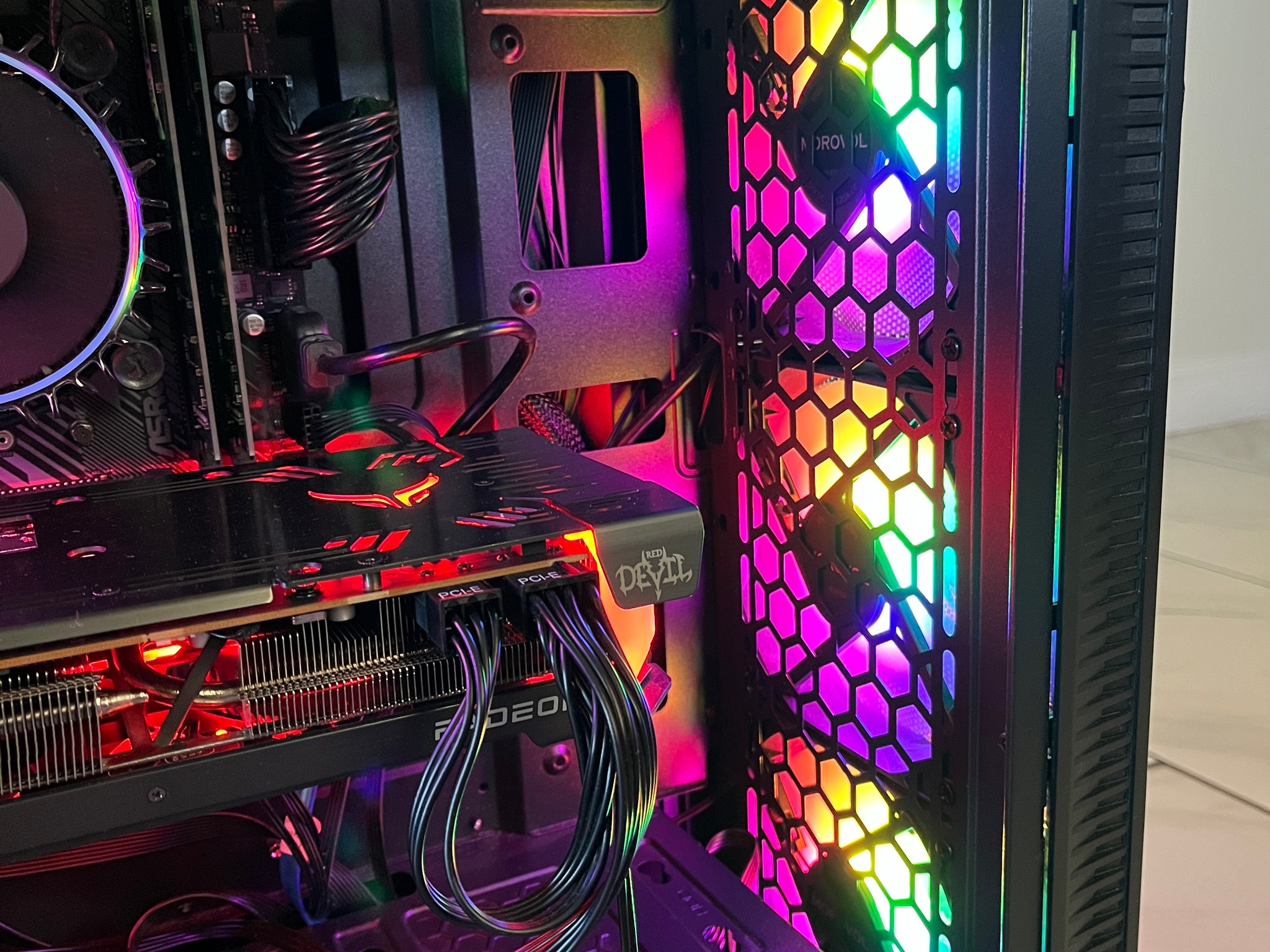 AMD RX 6600 XT, Intel Core i3-12100, 16GB RAM, 500 GB SSD, High FPS Gaming PC w/ Wi-Fi & Bluetooth
