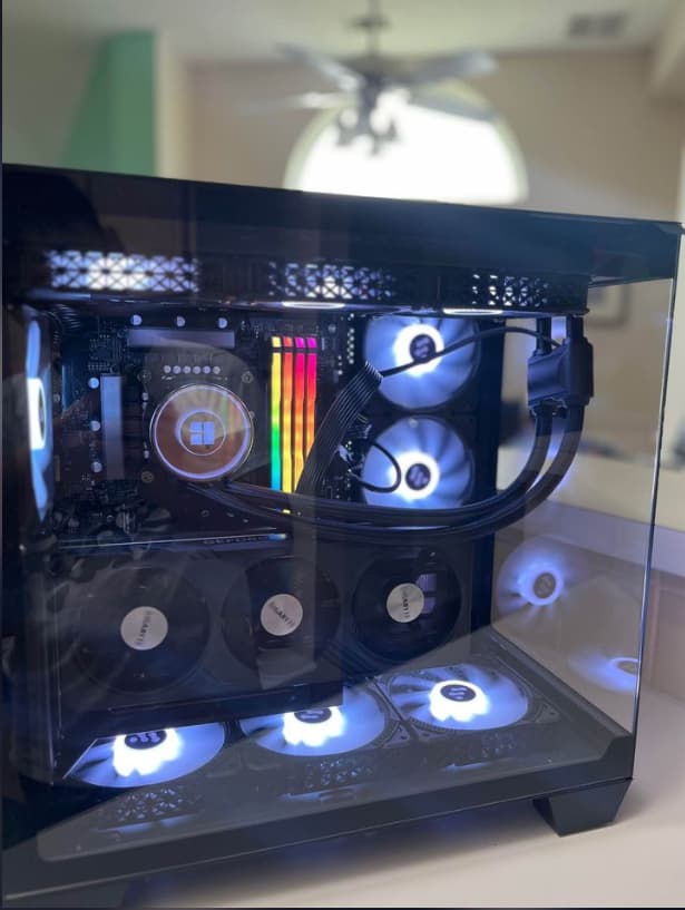 🤑 ON SALE!💰🔥Red Aura🔥 Black Fishtank PC Build 🐟 - 4060 - i9 Intel 🚀 1080p/1440p