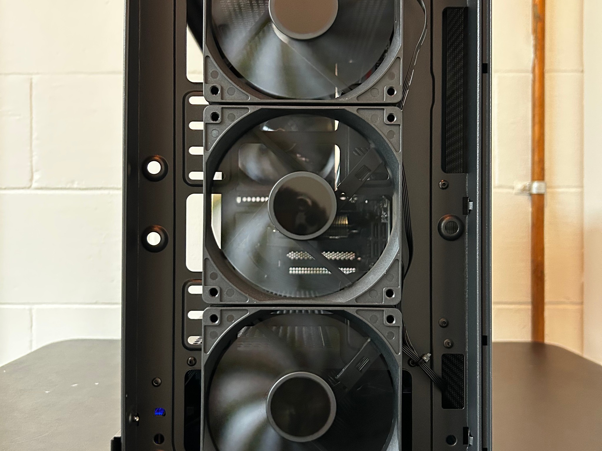 Premium 1080p Walnut Build | Ryzen 5 5600 | RTX 3060 12GB | 16GB RAM