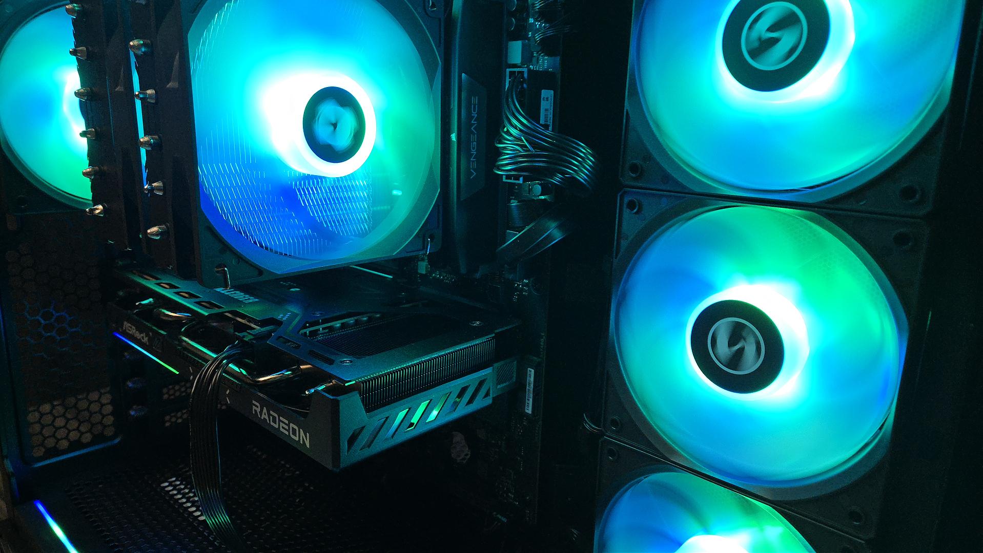 Ryzen 7 7700X - RX 9060 XT 16GB - 32GB DDR5 6000 Corsair - 1TB Samsung 990 Evo Plus NVMe