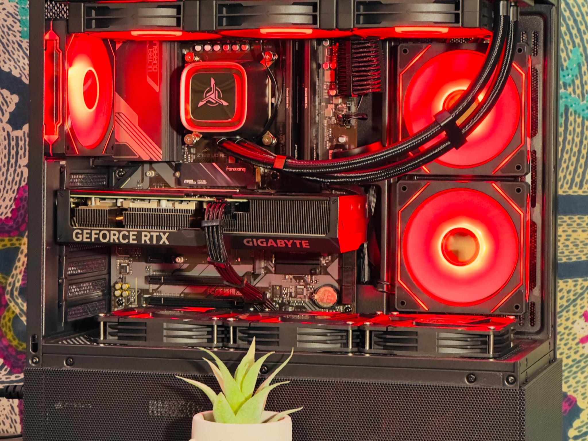 Gaming PC: 4070 + 13700k + 32gb DDR5 + 1TB nVME SSD