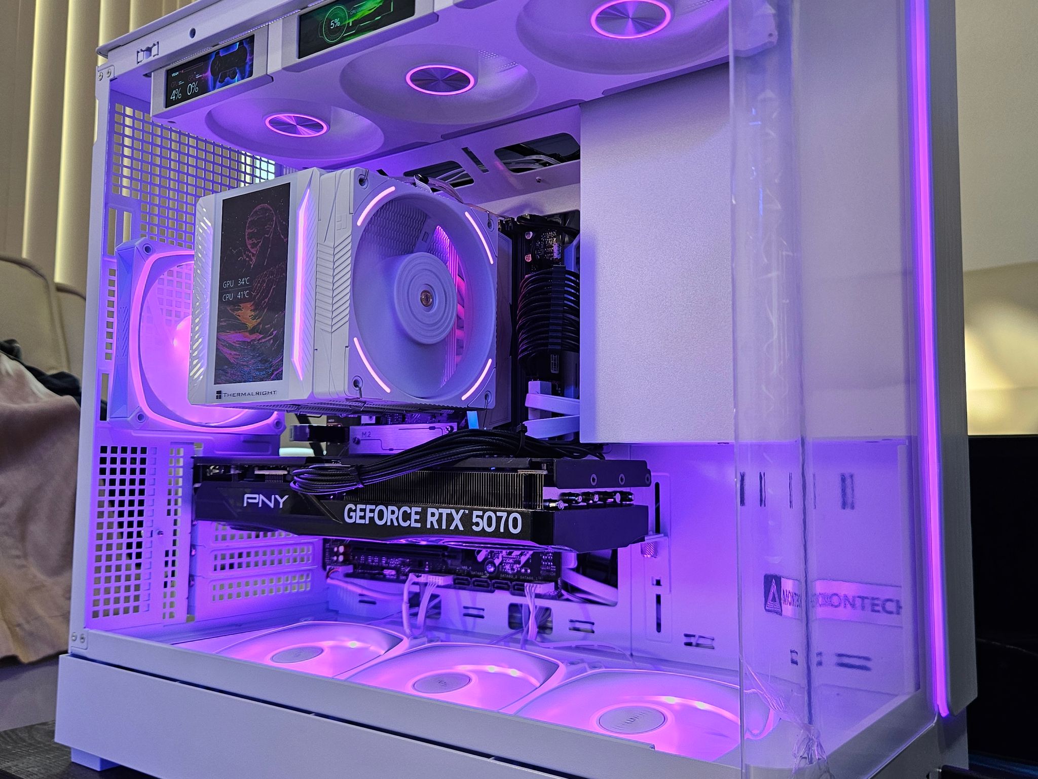 RTX 5070 Gaming PC • Ryzen 7 9700X • 1TB M.2 • Jonsbo ZC-360 • 32GB DDR5 • Clean White