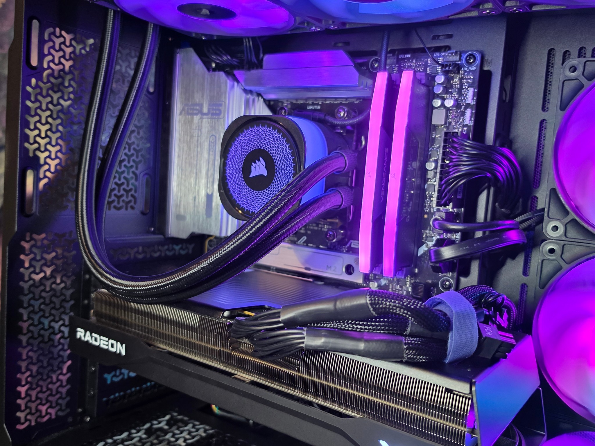 XFX RX 9070 XT 16gb + Ryzen 9800x3d PC Build #86