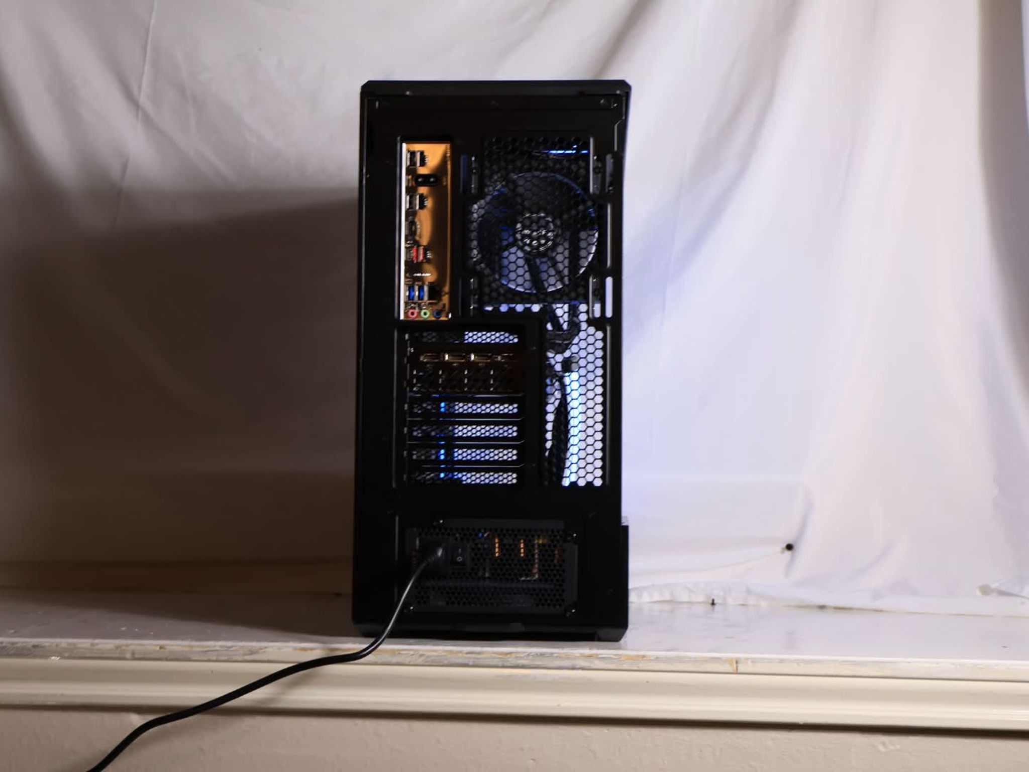 🌕⭐Moon Bear| 4060 ti 16gb vram Ryzen 5 5600x⭐🌕