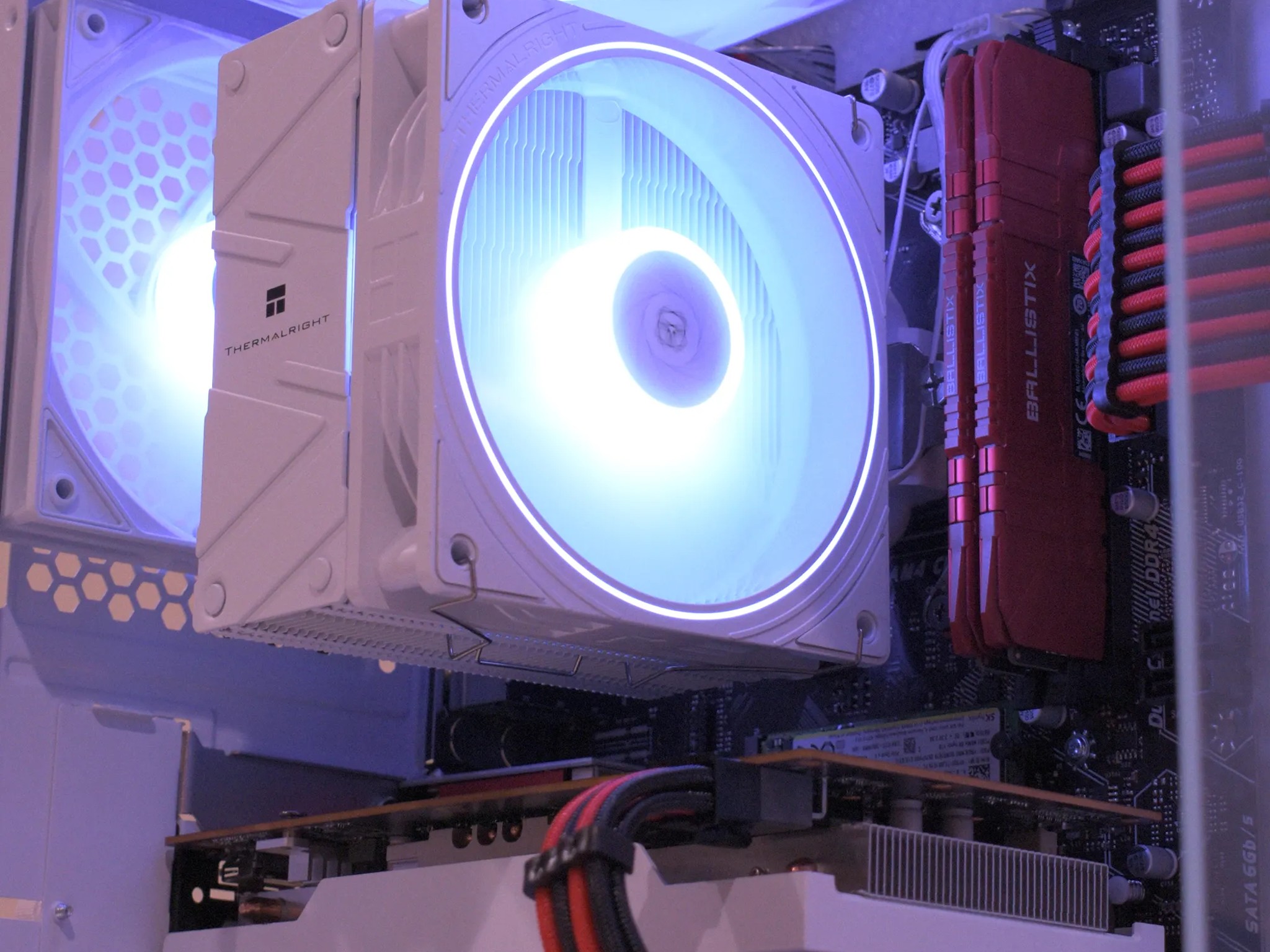 1080p Beast | Ryzen 5 3600 | RX 6600 8GB | 32GB DDR4 | 1TB nVME SSD | 1080p White/Red Gaming PC RGB