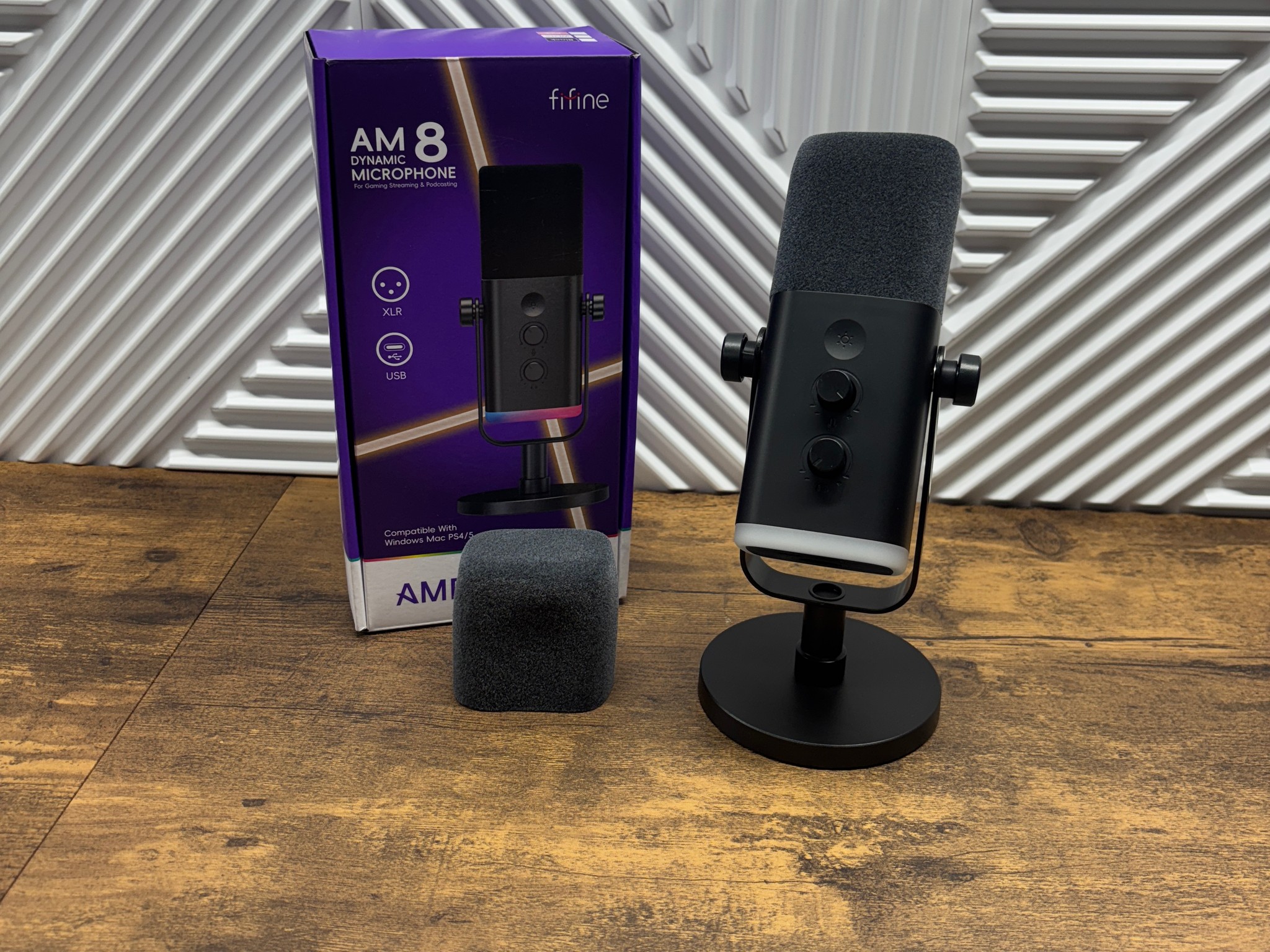 FIFINE AmpliGame AM8 USB/XLR Dynamic Gaming Microphone RGB – No USB Cable