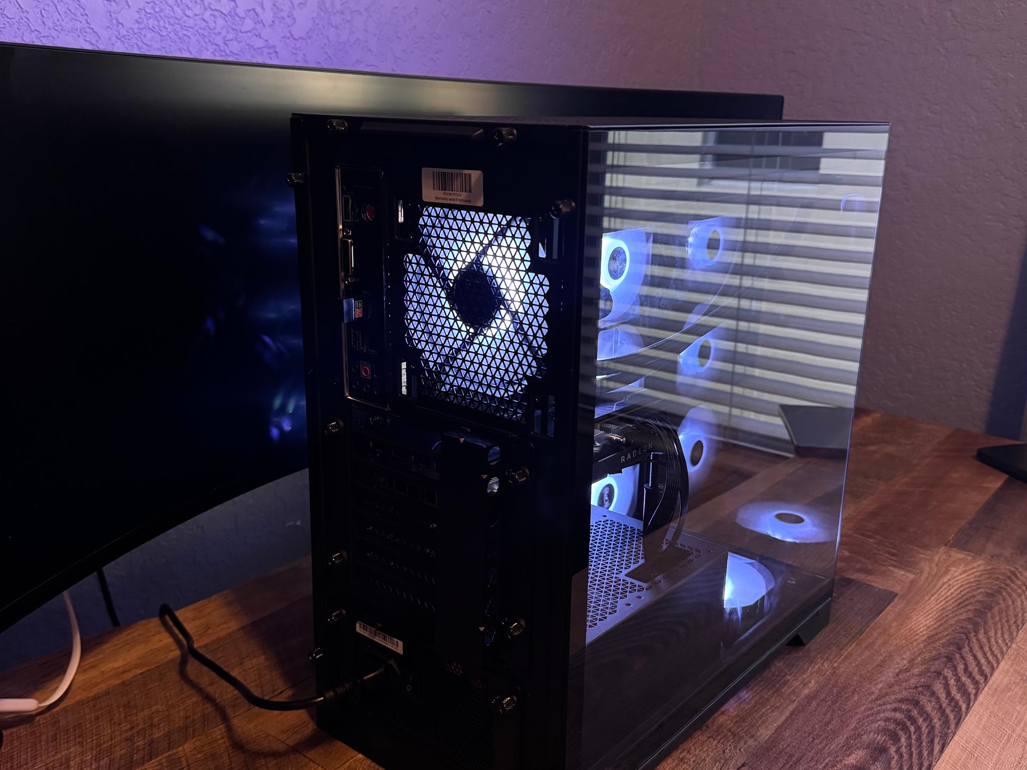 Ryzen 5 3600 | Rx 5700xt | 16gb 3000mhz | 256gb ssd windows 11