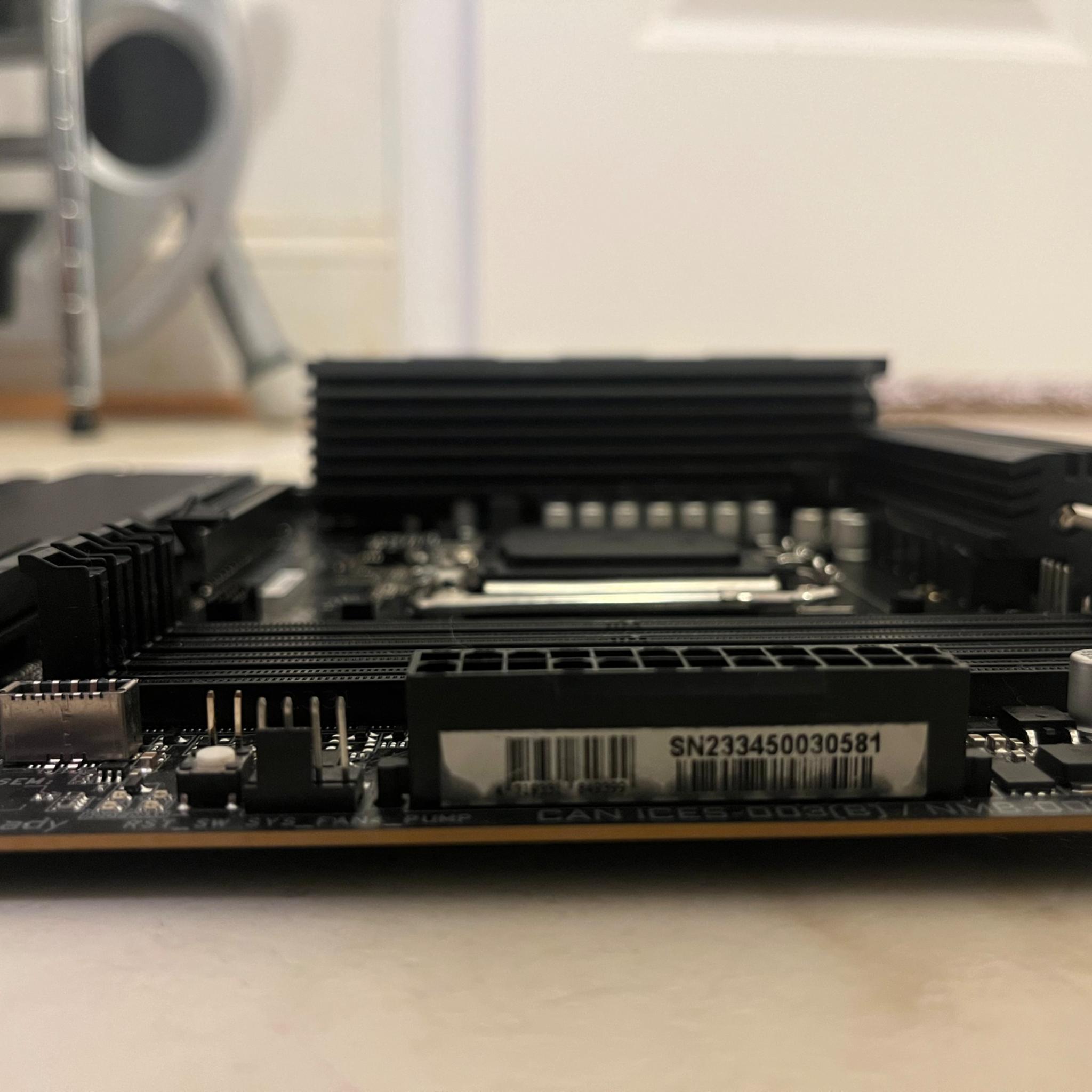 GIGABYTE B650M AORUS Elite AX (AM5/ LGA 1718/Micro-ATX/ DDR5/ 2* M.2/ PCIe 5.0)