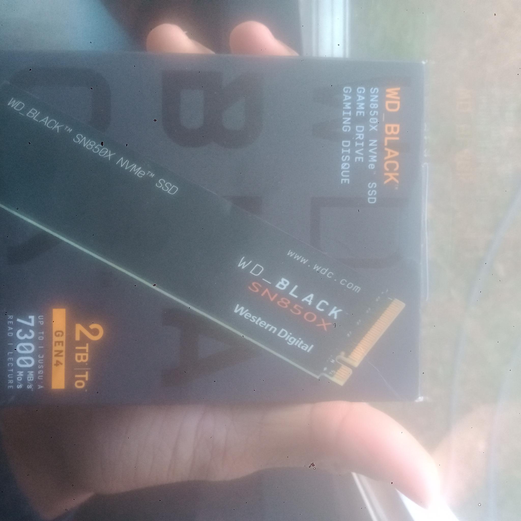 WD black SN850x NVMe SSD 2TB 7300mb/s