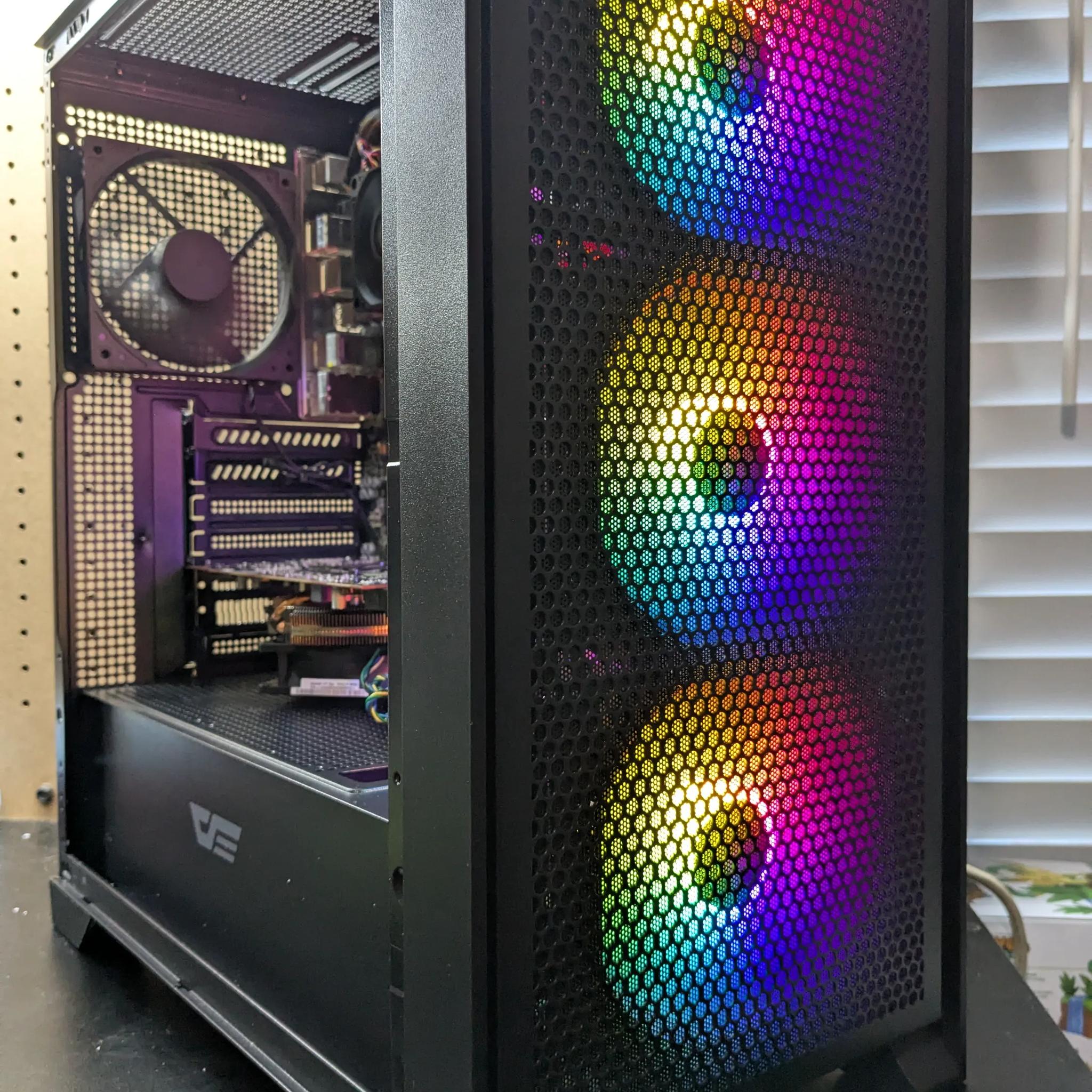 Scratch and Dent | 70 FPS Fortnite | AMD FX 6300, 16GB RAM, R9 270, 480GB SSD, Win10