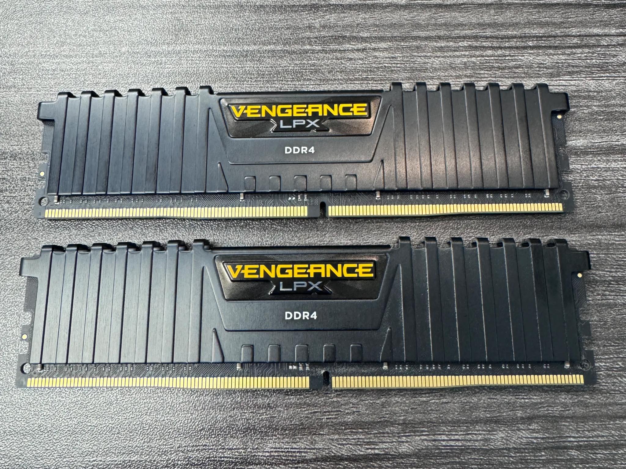 Corsair Vengeance LPX DDR4 32GB (2x16GB) RAM 3200Mhz