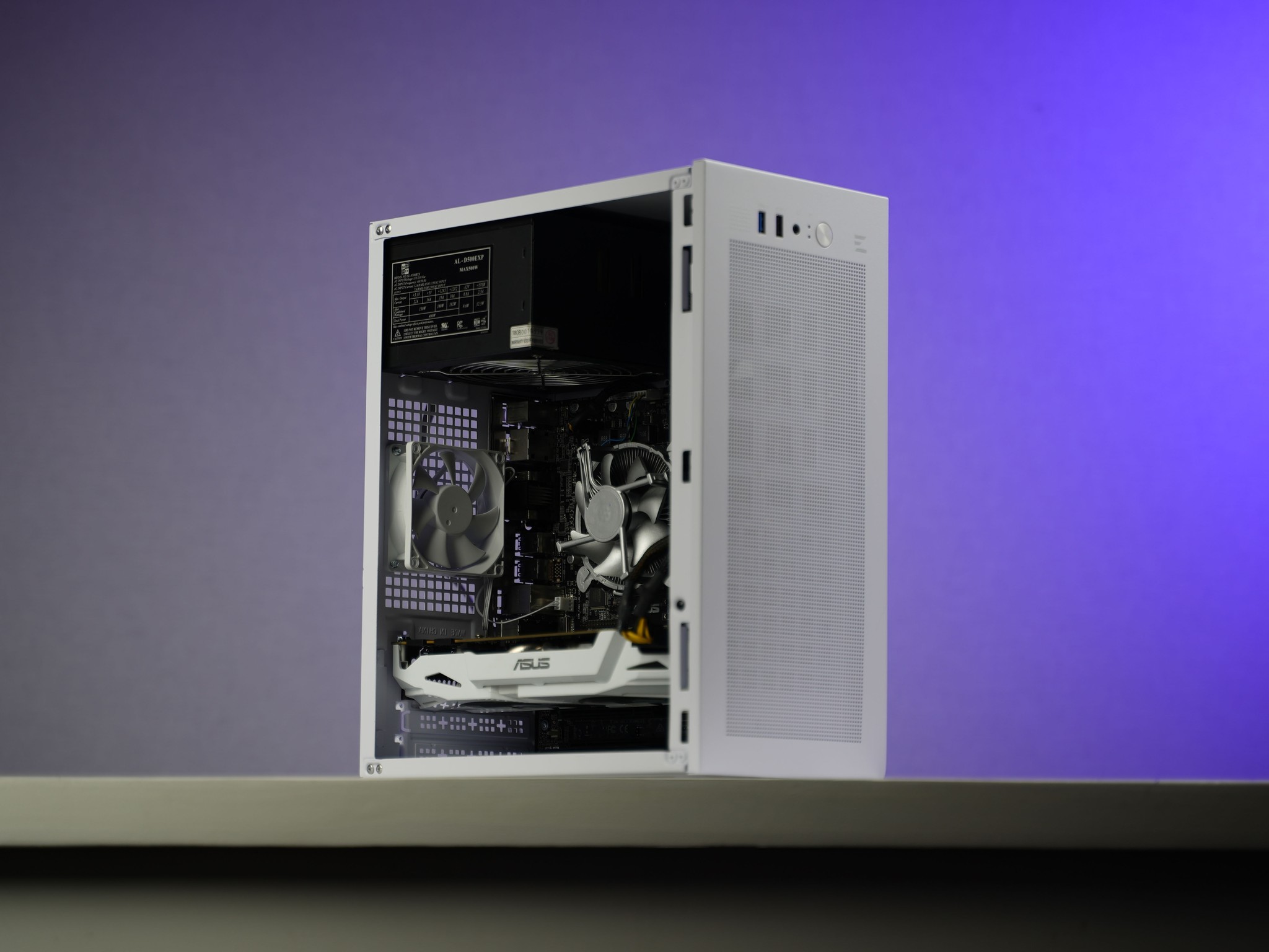 \ SF-00 / GTX 1070 Intel Core i5 7600K 16GB .9TB Windows 11 Gaming PC