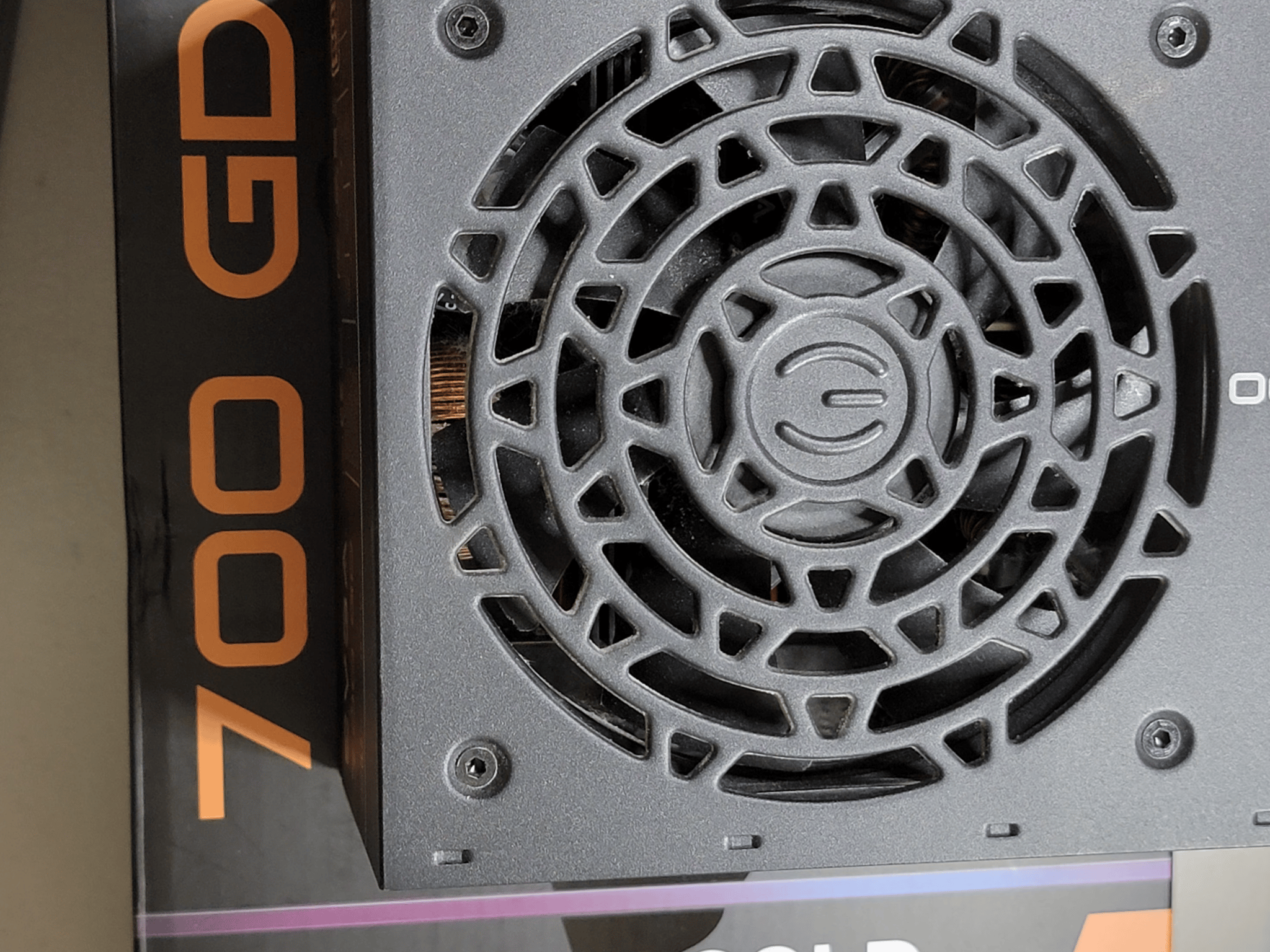 EVGA GD 700W 80+ Gold Power Supply (READ)