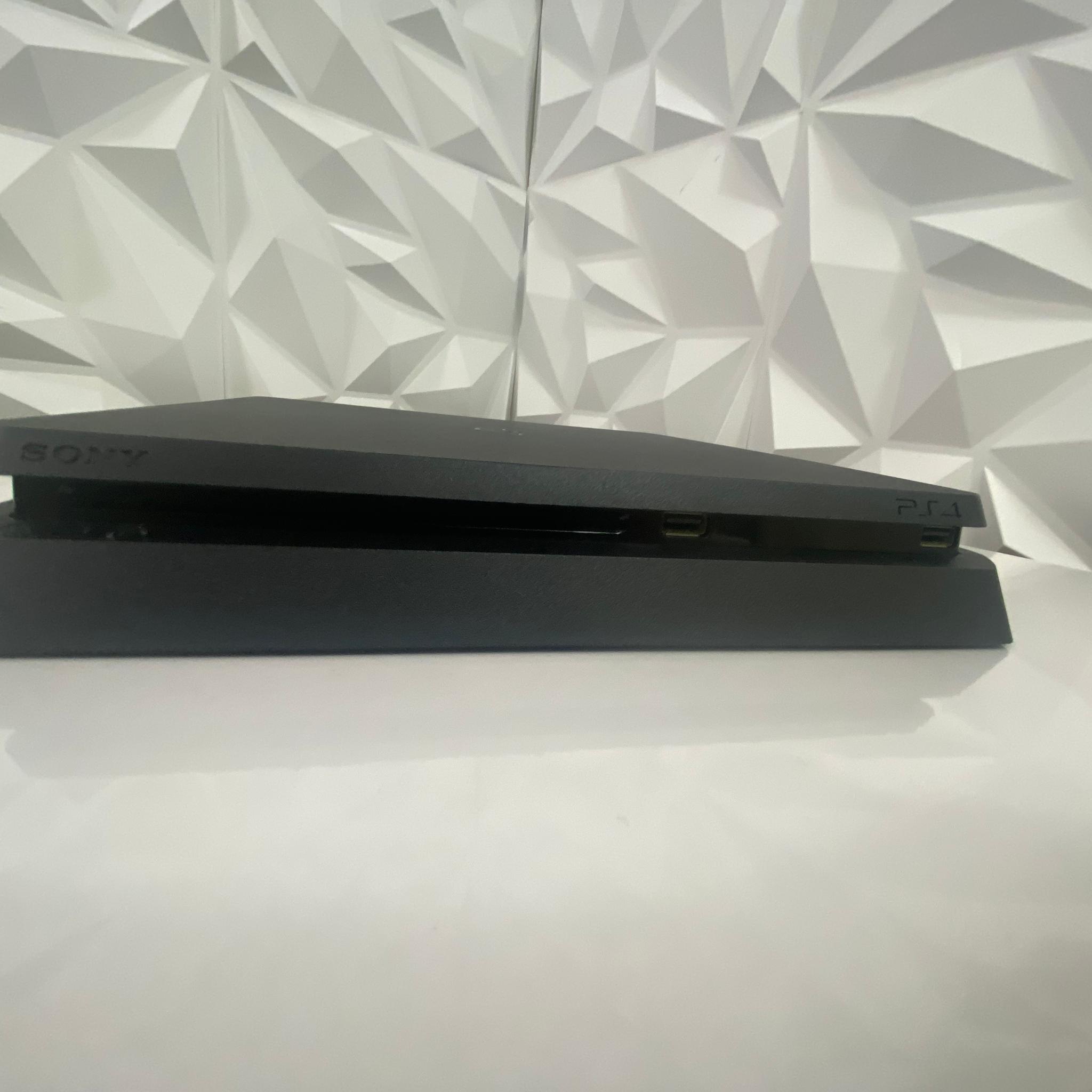 PS4 Slim 1TB with 2 Controllers and 2 Free Games ( Fifa 20 + The Crew 2 ) Good Condition