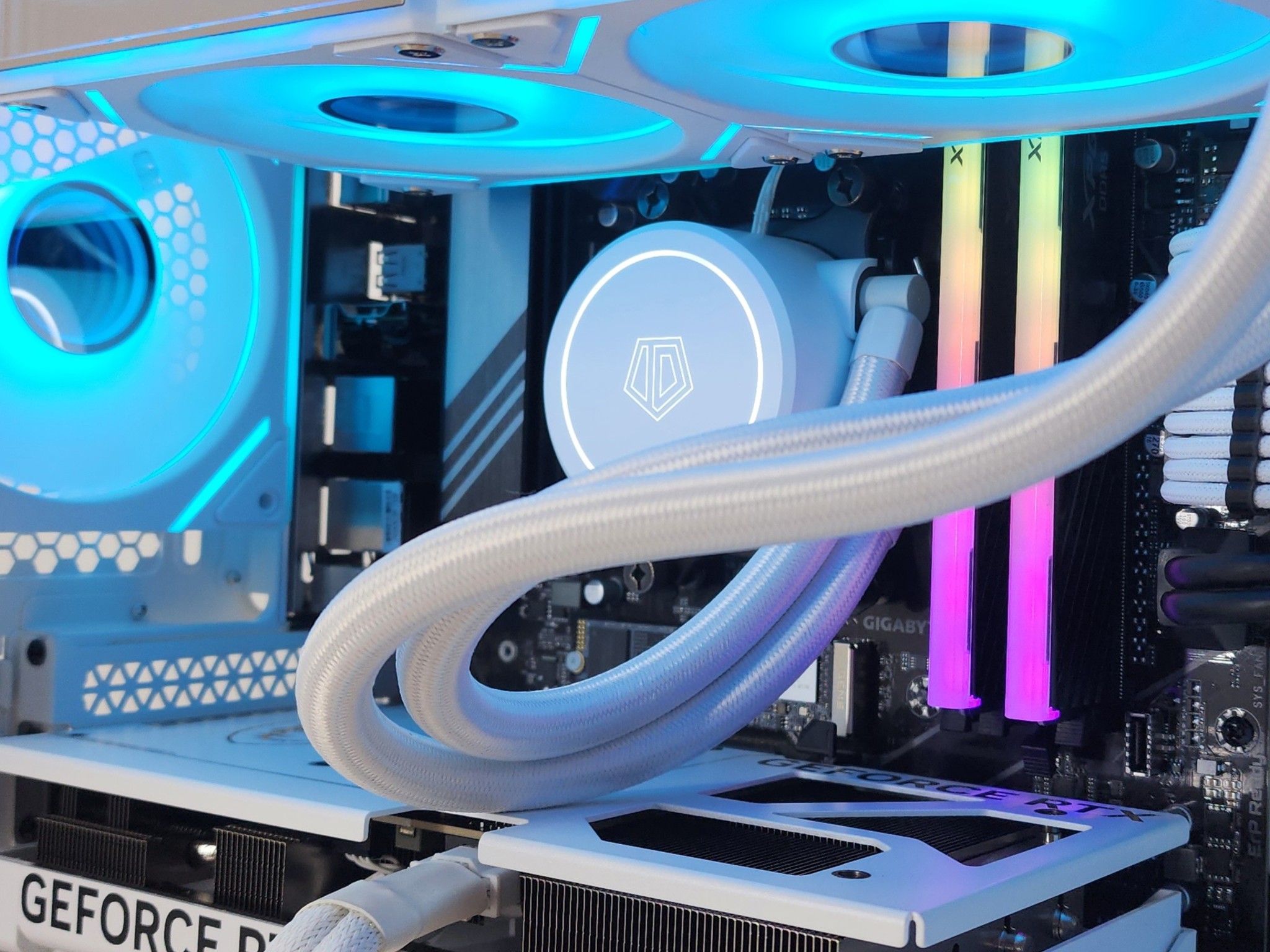 Gaming PC Ryzen 7 7700 32GB RAM 1TB SSD RTX 5070 12GB Windows 11 Computer