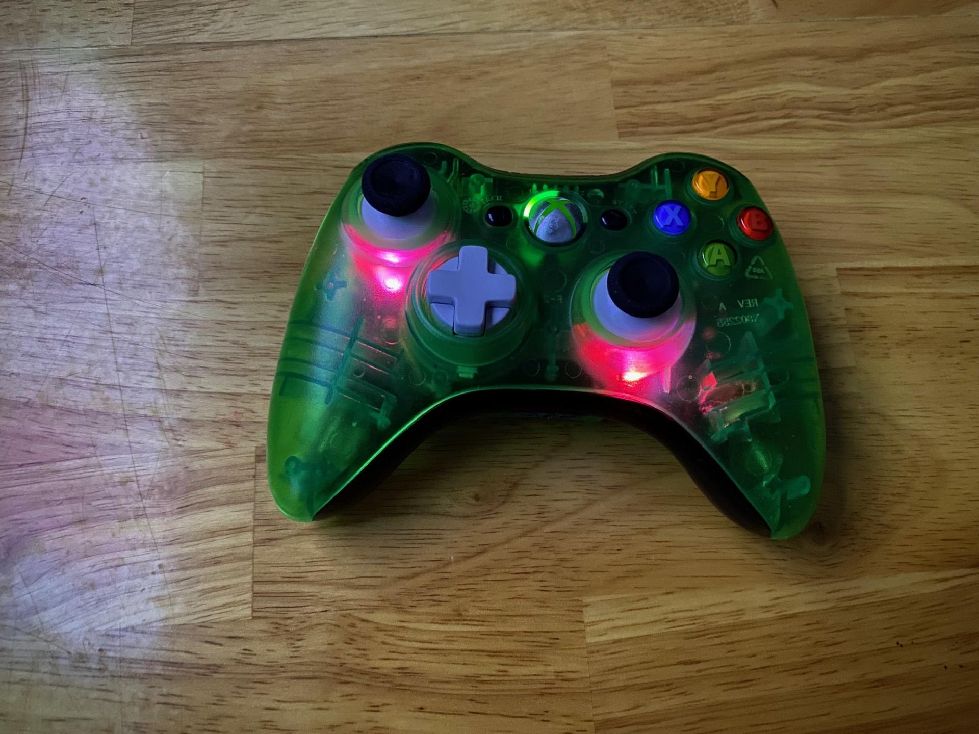 Custom clear green Xbox 360 controller - Hall effect - LEDs - RESTORED