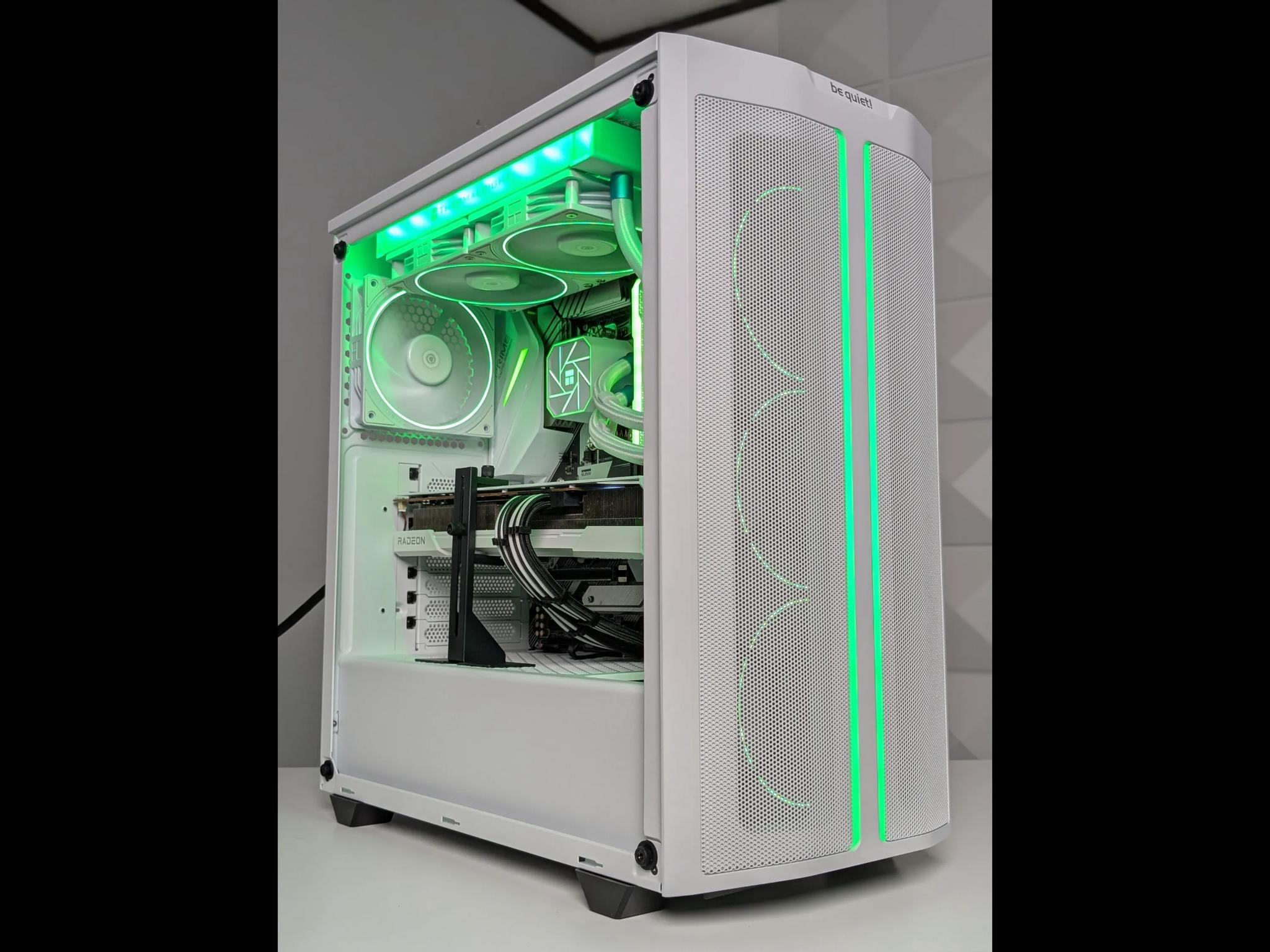 White & RGB Gaming PC - Ryzen 5 5600X - RX 6700 XT 12GB