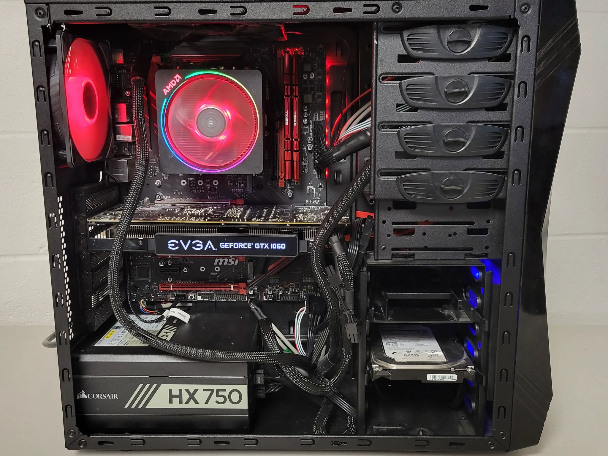 🥊🎱GTX 1060 6GB Black Gaming PC🥊🎱 (RYZEN 7 2700X//GTX 1060 6gb)