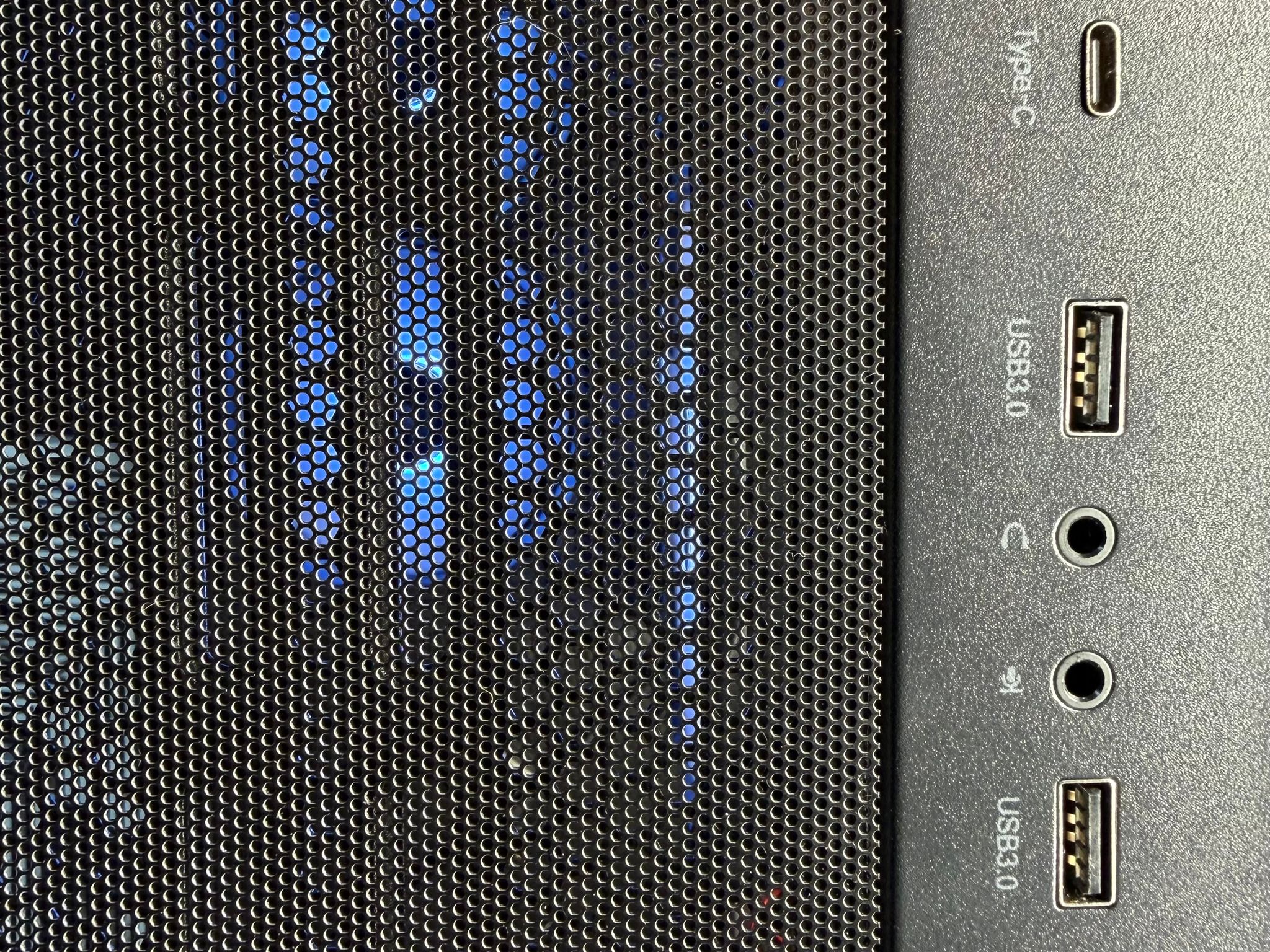 NIGHTFALL 5070 | Ryzen 7 8700F | RTX 5070 | 32GB DDR5 | 4TB SSD use to be a workstation OR gamer