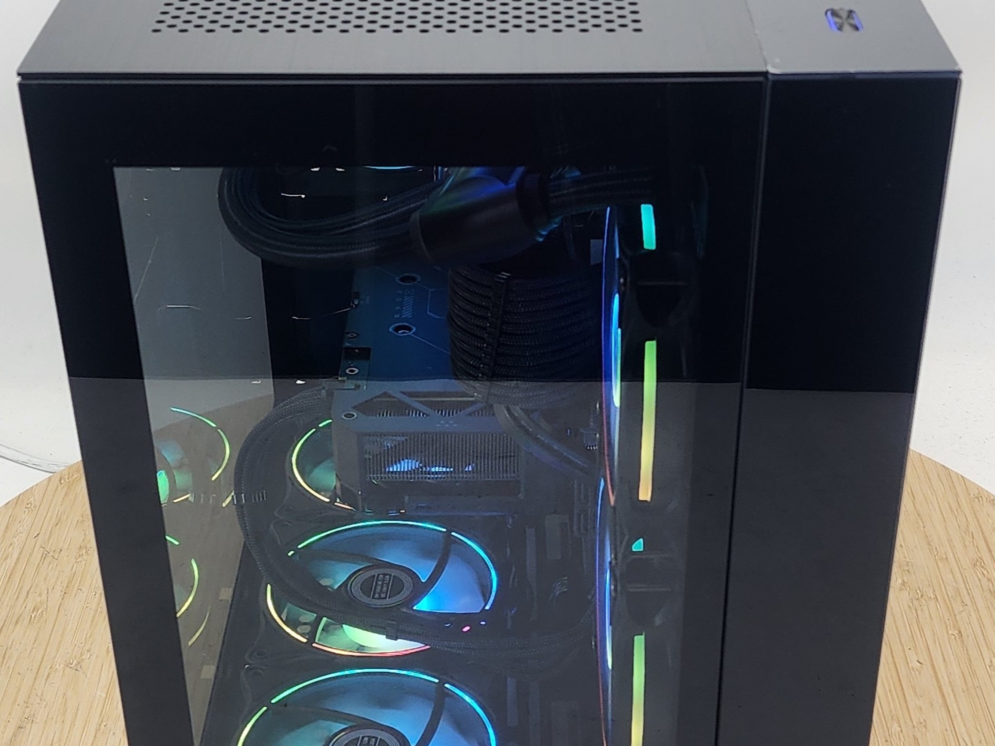 Gaming PC Ryzen 5 7600X3D 32GB RAM 1TB SSD RTX 4060 Ti 16GB Windows 11 Computer