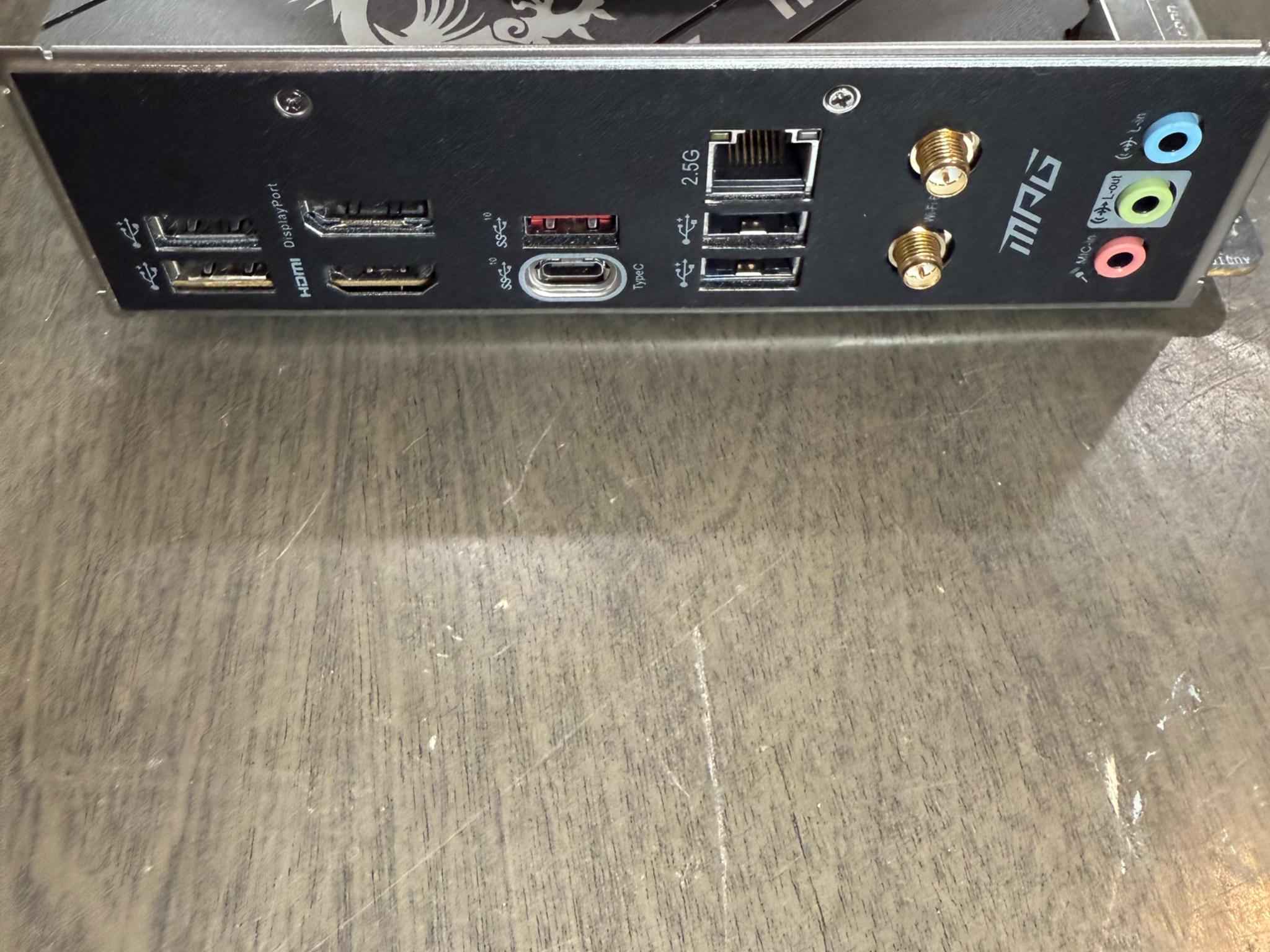 MSI Gaming Edge WiFi~i7 10700 w/ cooler~32GB DDR4 RGB