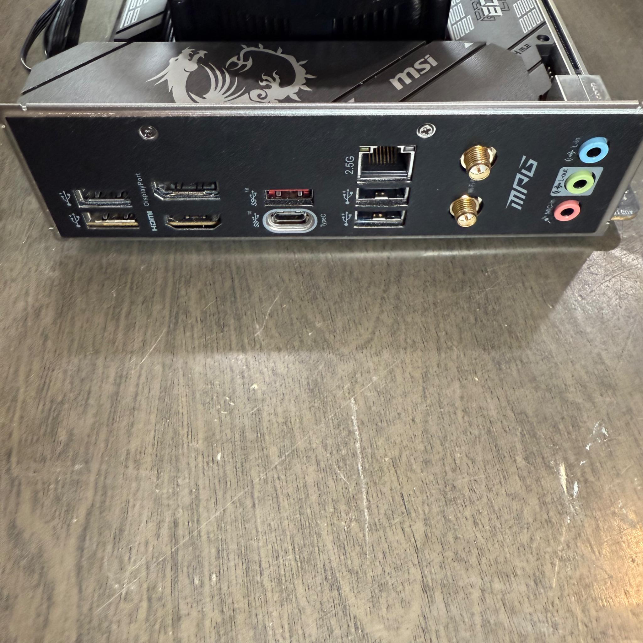 MSI Gaming Edge WiFi~i7 10700 w/ cooler~32GB DDR4 RGB