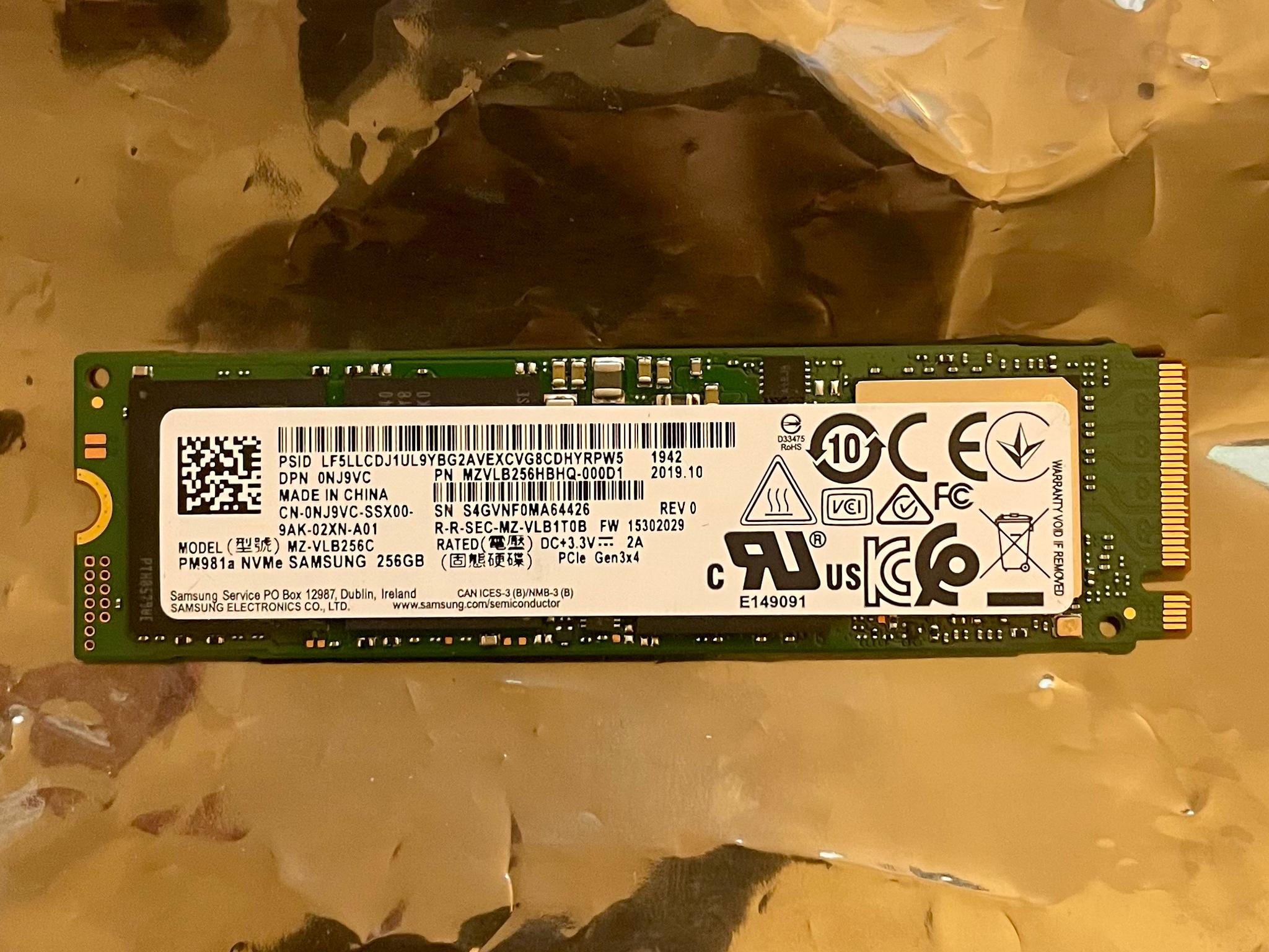 Samsung 256GB Gen3 x 4