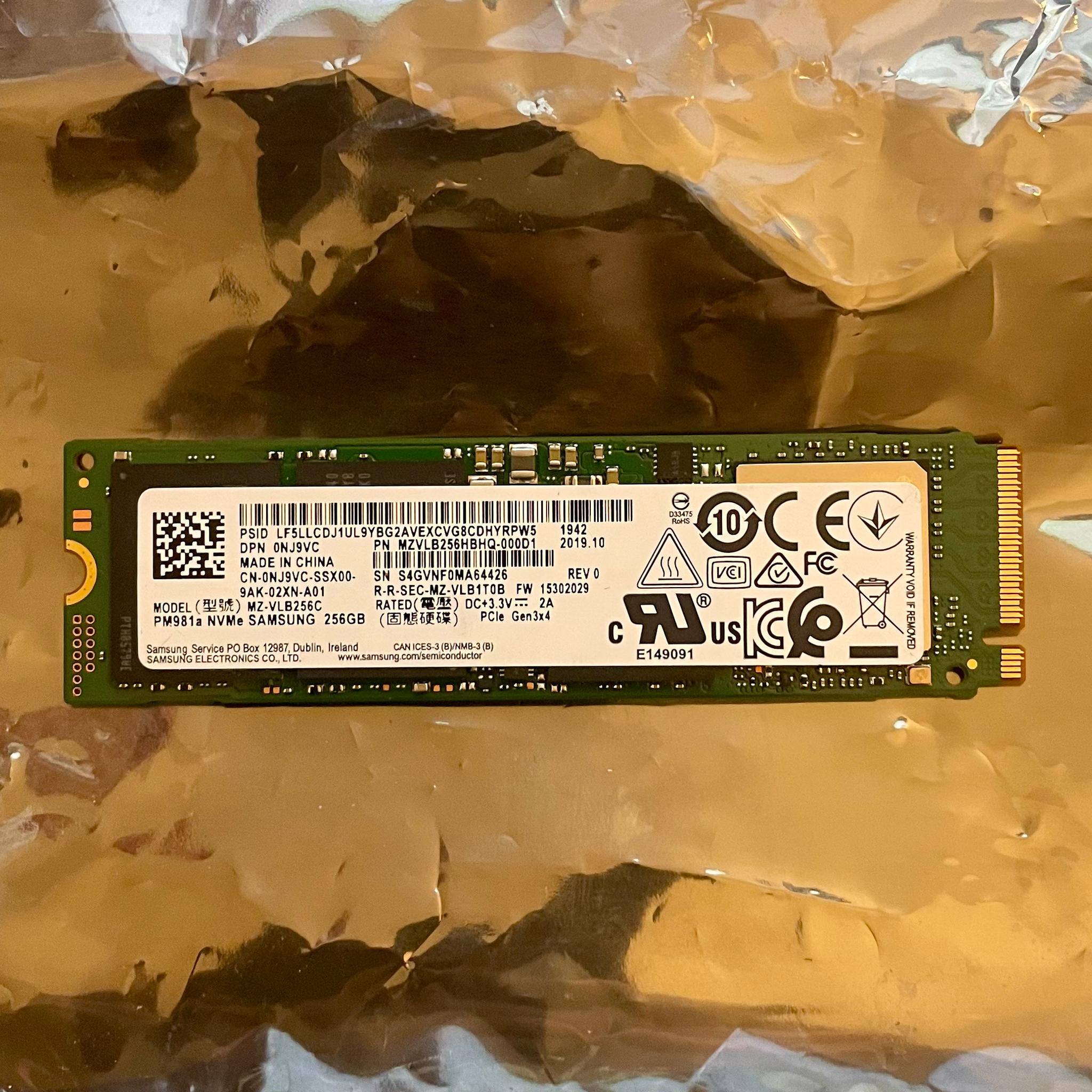Samsung 256GB Gen3 x 4