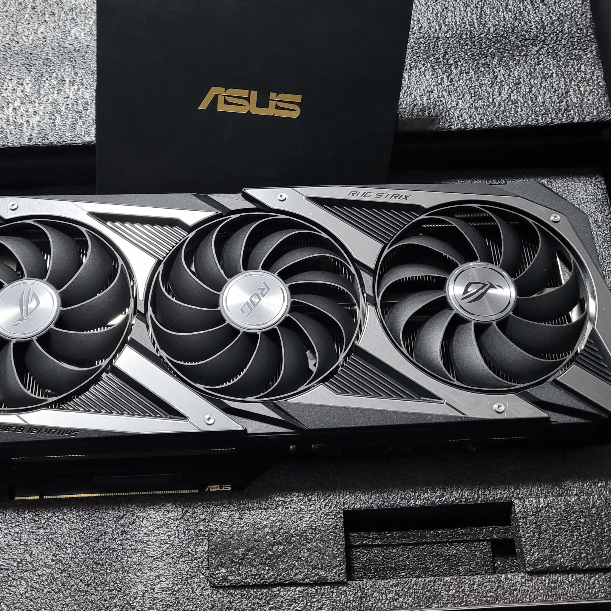 Asus ROG Strix 3070 8GB