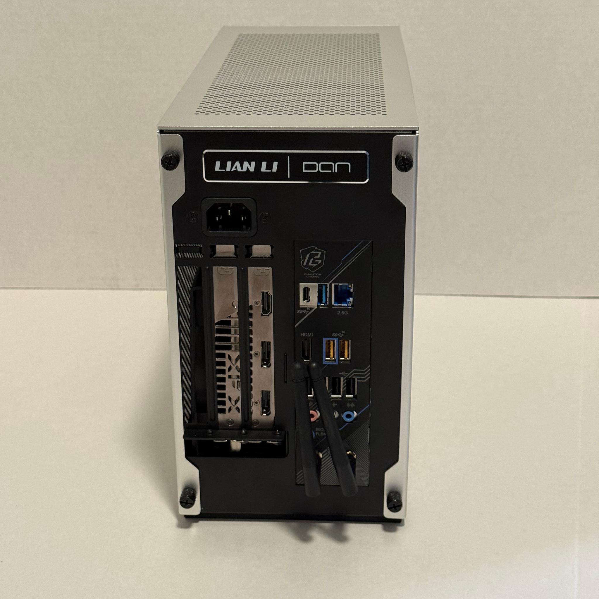 Lian Li A4 H2O - Mini ITX Gaming PC - 9060xt 16gb 9600x DDR5 32gb 1tb SSD