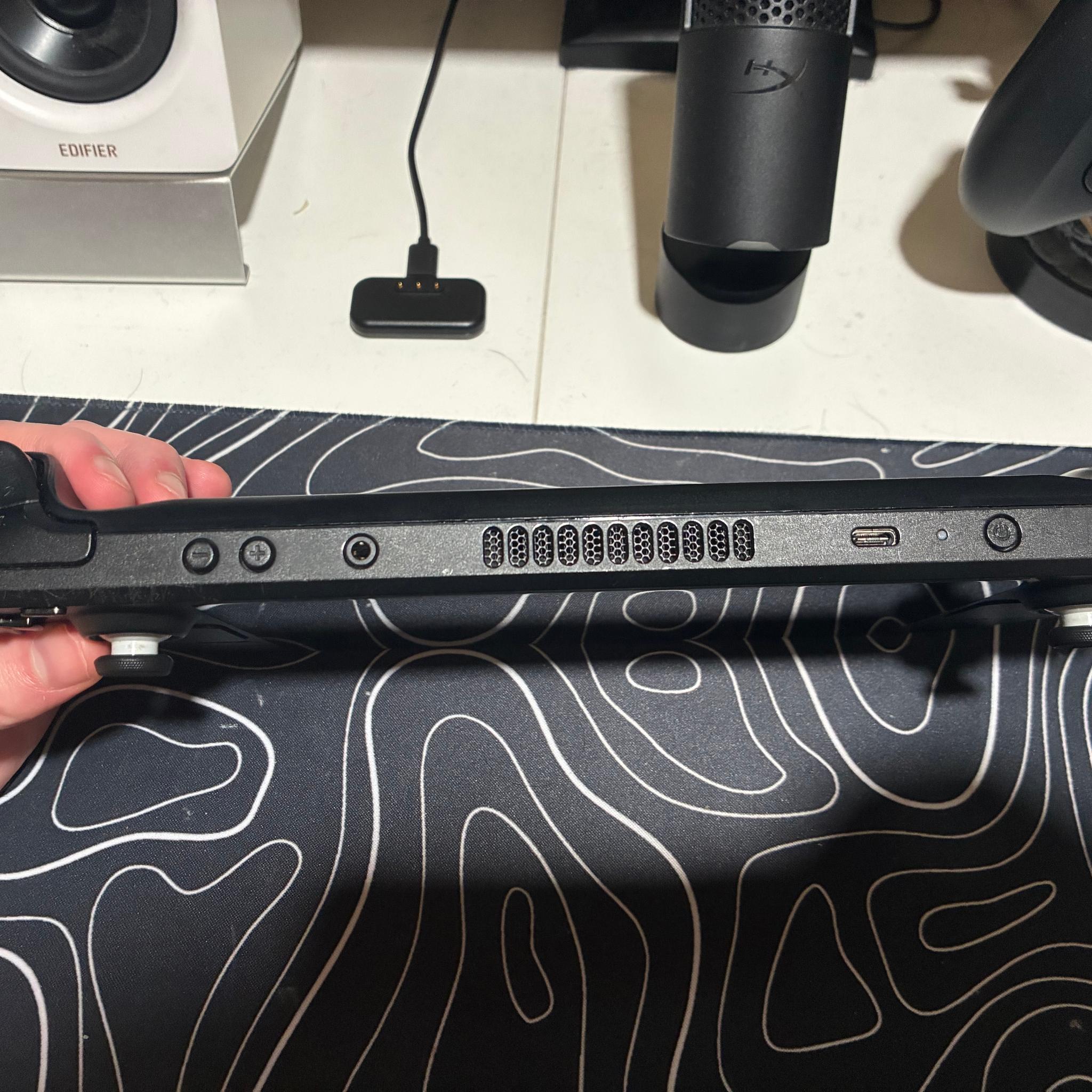 Steam Deck LCD 2TB w Jsaux dock