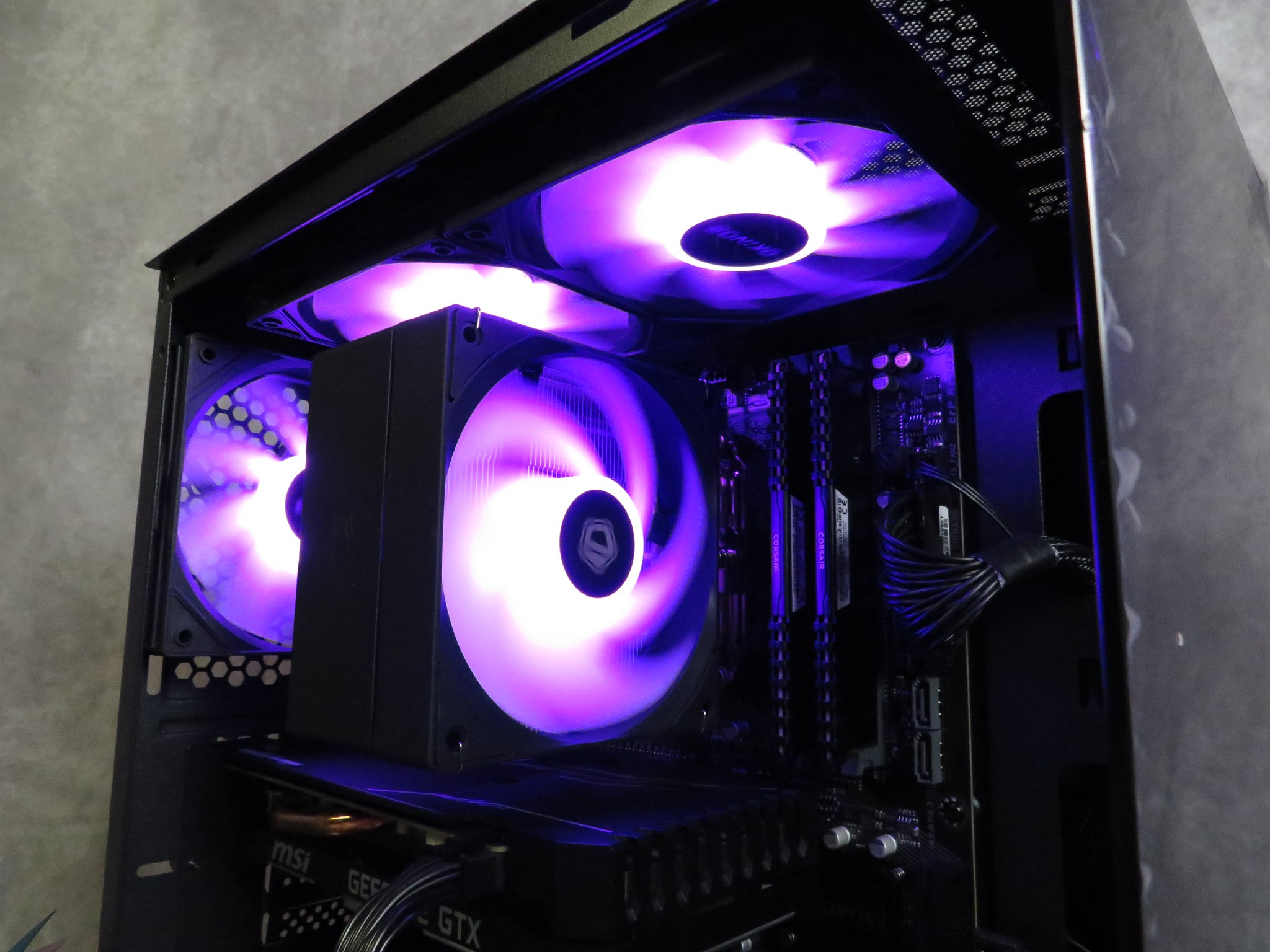 Mid-Range Gamer: Ryzen 5 5500 + MSI GTX 1660 Super + 16 GB DDR4 + 1 TB SSD