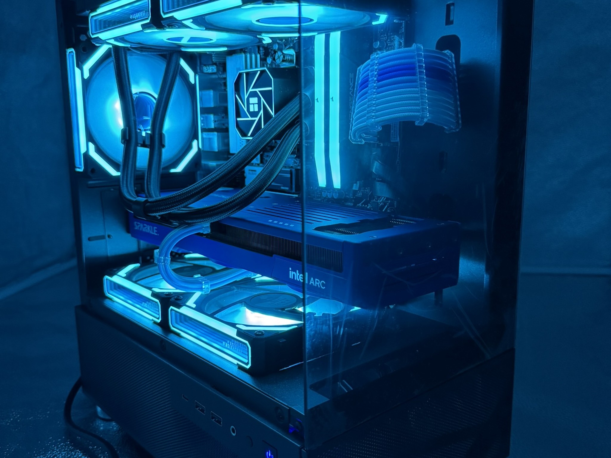 Intel ARC B580 | Ryzen 9600X | 32GB DDR5 | WIFI