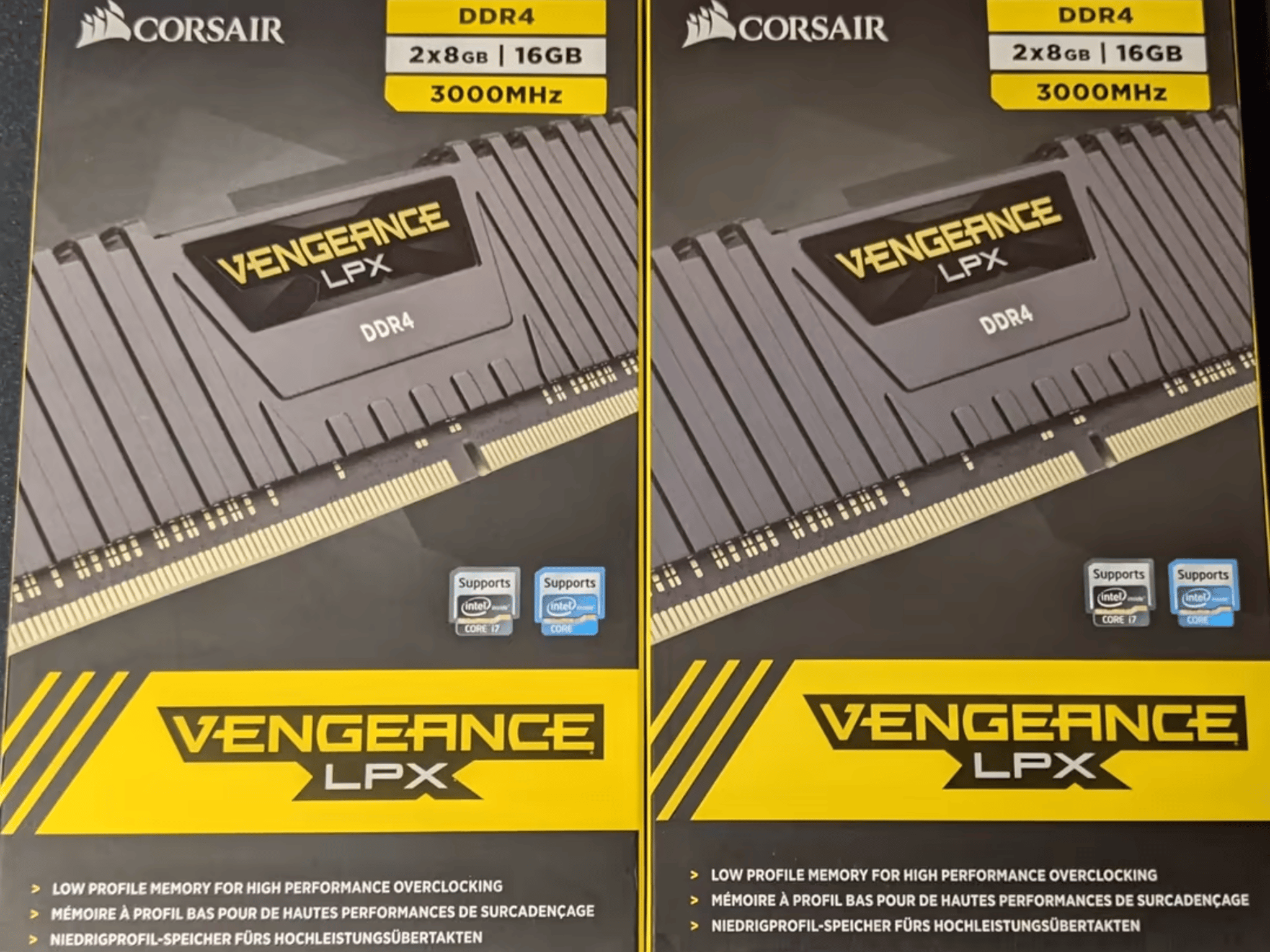 32GB (4 x 8 GB) Corsair LPX Vengeance DDR4