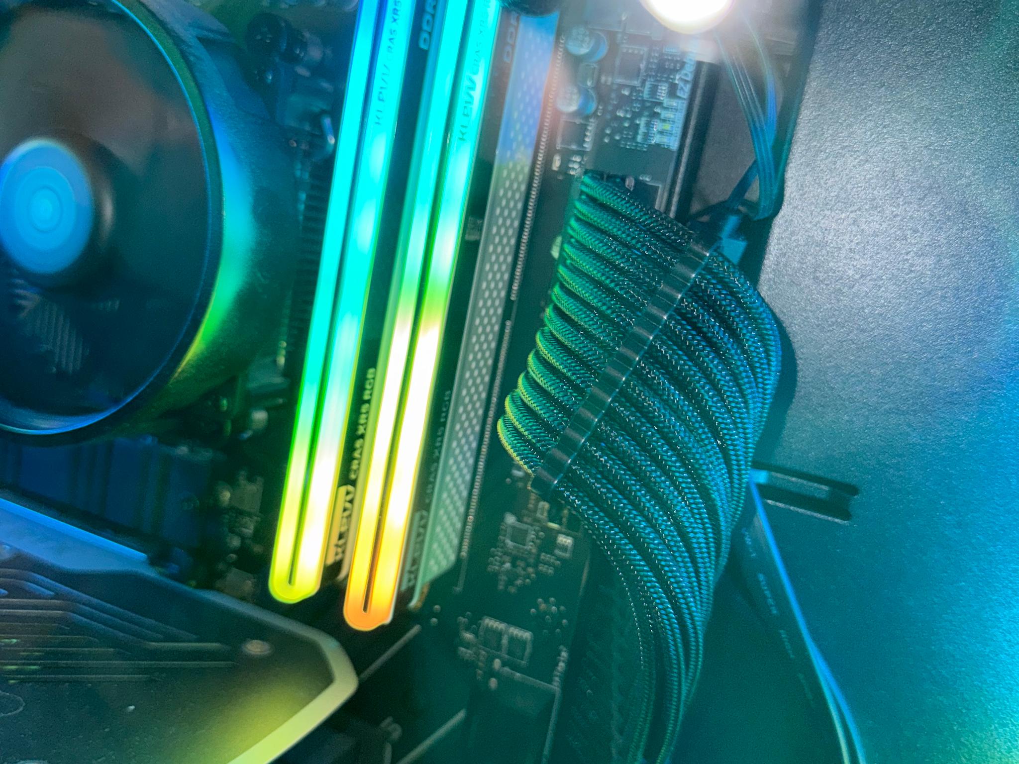 KLEVV CRAS XR5 RGB DDR5-6000 CL32 (32GB/2X16GB)