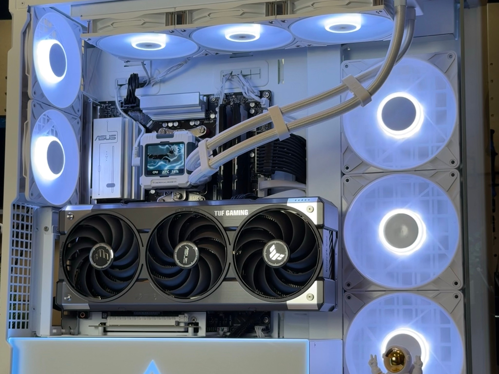 4K ARTIC Gaming PC | RTX 5070 Ti | Ryzen 7 9800x3D | 32GB DDR5 RAM | 4TB | 1000w PSU | Win 11